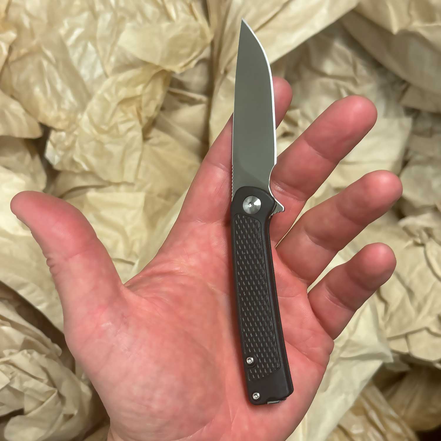 Böker Plus Fire Ant Black – Kompaktes Taschenmesser mit Pinzette und Tip-Up Clip – Detailansicht