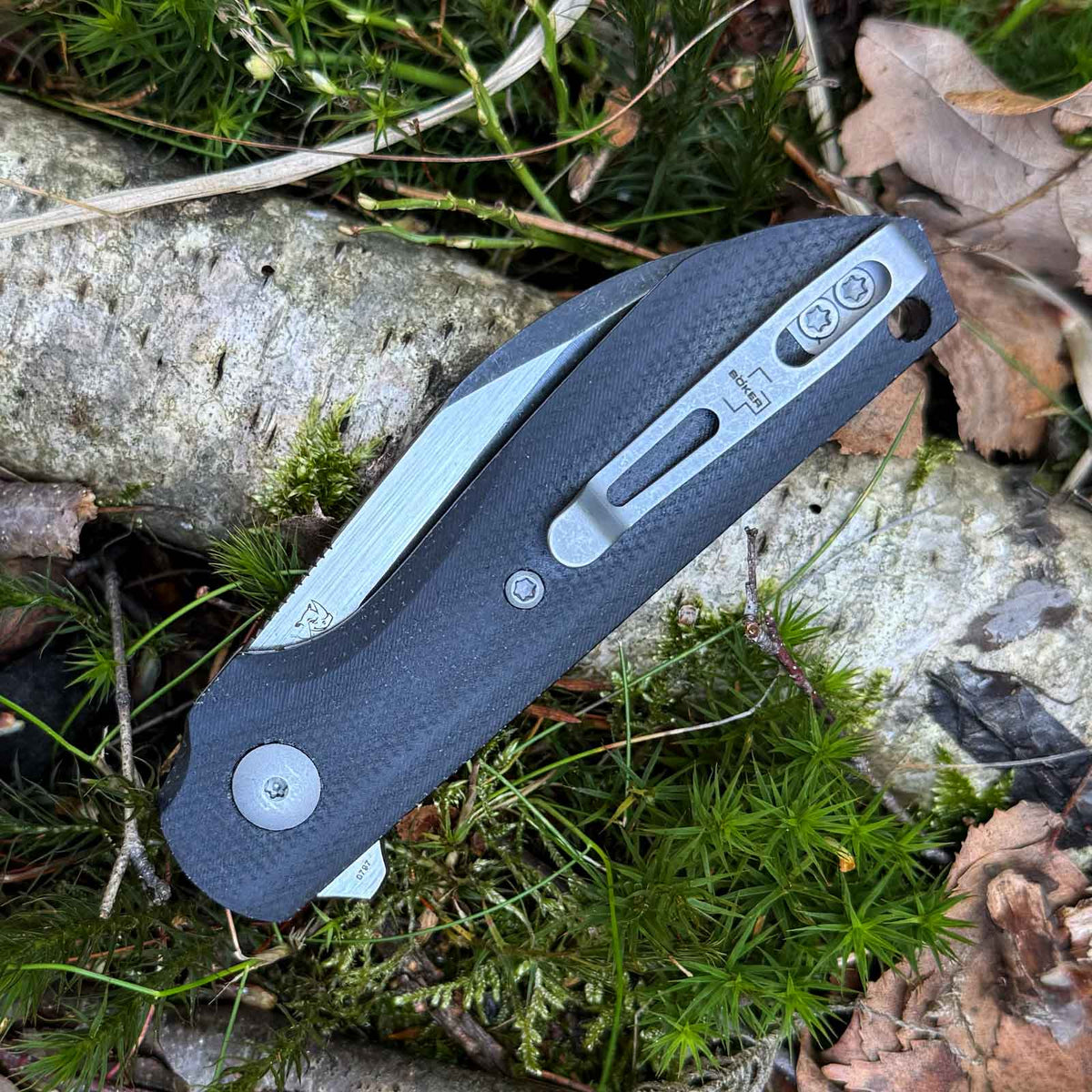 Böker Plus Corvus – EDC Taschenmesser mit Wharncliffe-Klinge und Deep-Carry Clip – Clip und Befestigung, Rückansicht