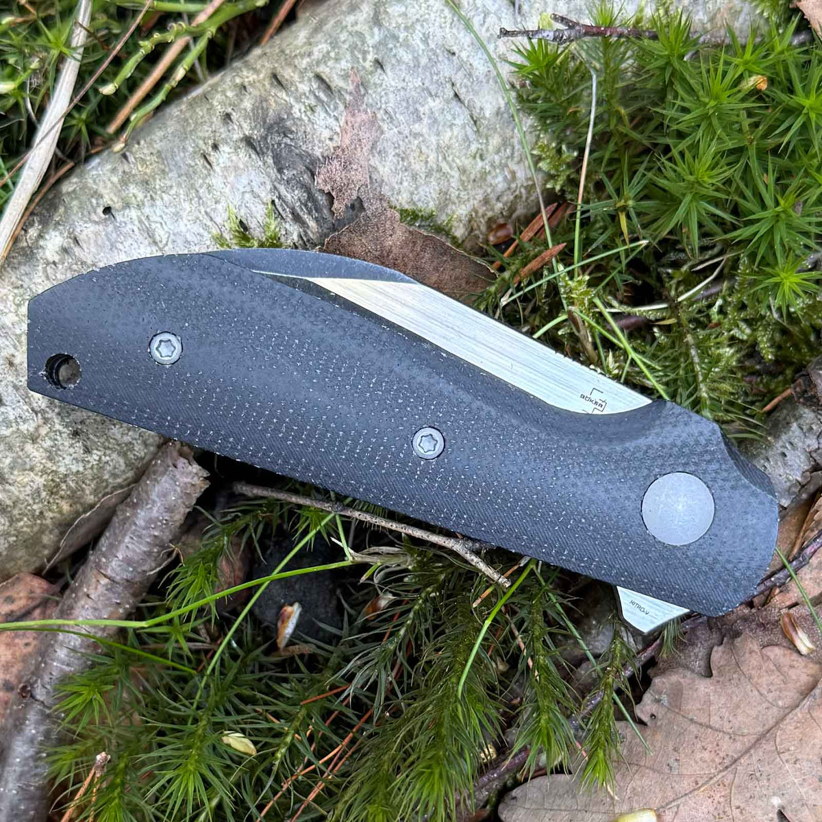 Böker Plus Corvus – EDC Taschenmesser mit Wharncliffe-Klinge und Deep-Carry Clip – Messer-Detailansicht, für den täglichen EDC-Einsatz