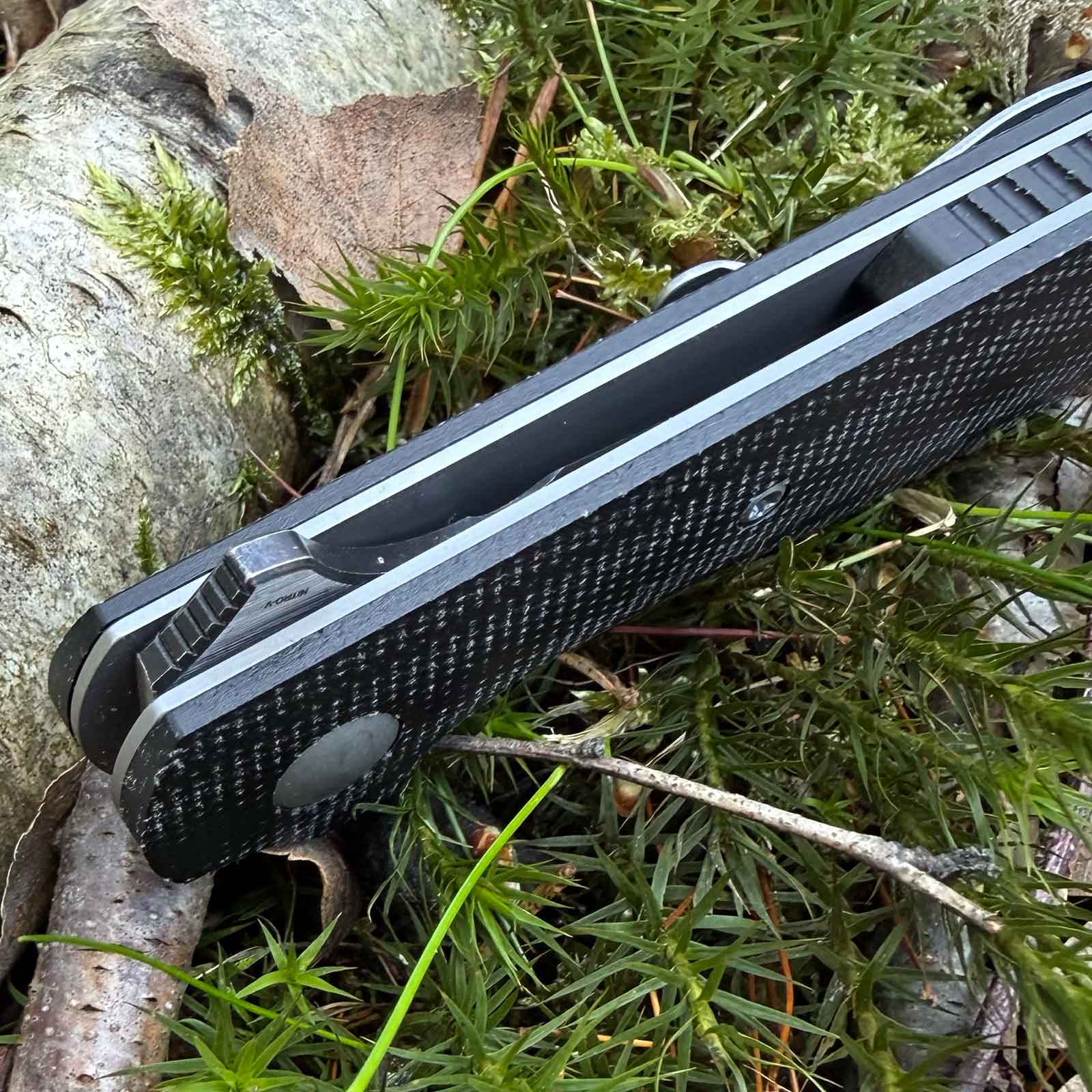 Böker Plus Corvus – EDC Taschenmesser mit Wharncliffe-Klinge und Deep-Carry Clip – Produktansicht des Messers – Detailansicht 4
