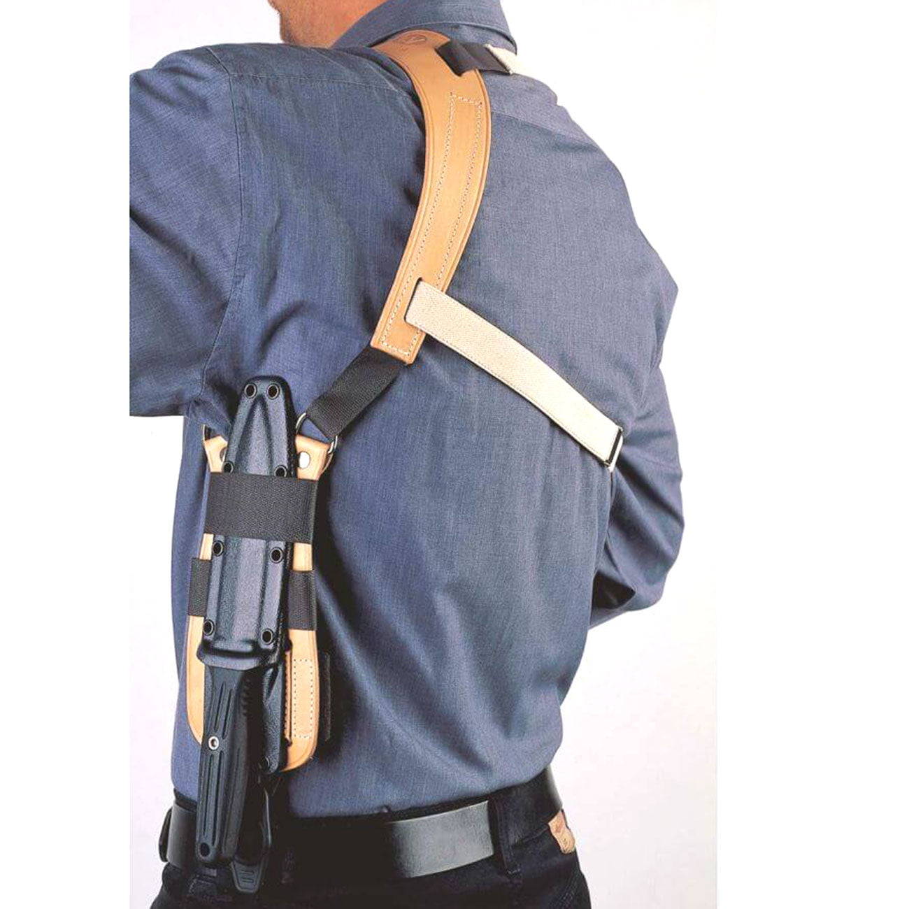 Böker Applegate-Fairbairn Schulterholster Messer Tragesystem aus Leder – Detailansicht