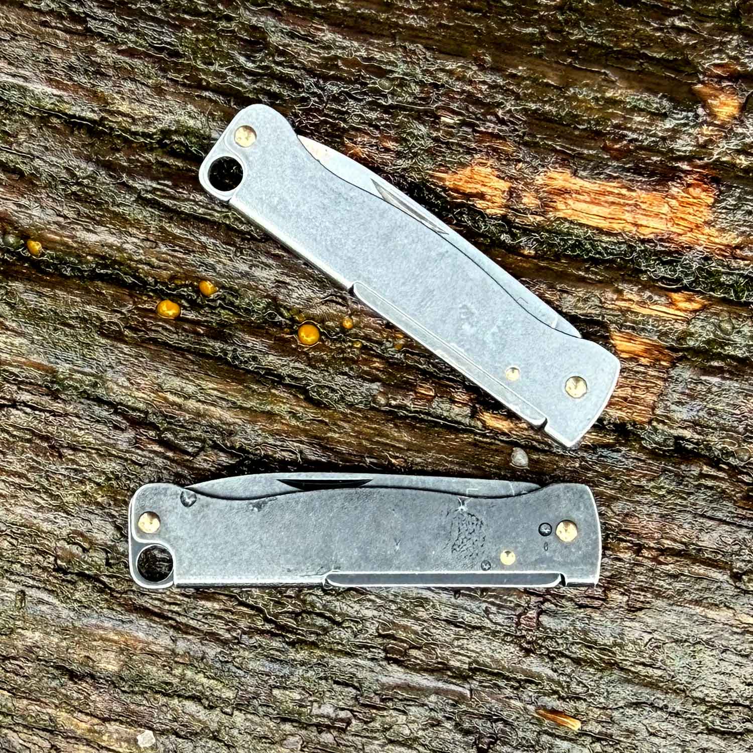 Böker Plus Atlas Mini – Schlüsselbund-Taschenmesser mit Slipjoint – Klinge eingeklappt, Farbe silber oder schwarz, grau