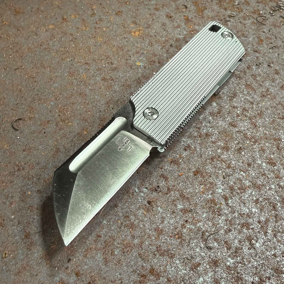Böker Plus BabyX – EDC-Taschenmesser mit D2 Sheepfoot-Klinge & Deep-Carry Clip – für den täglichen EDC-Einsatz