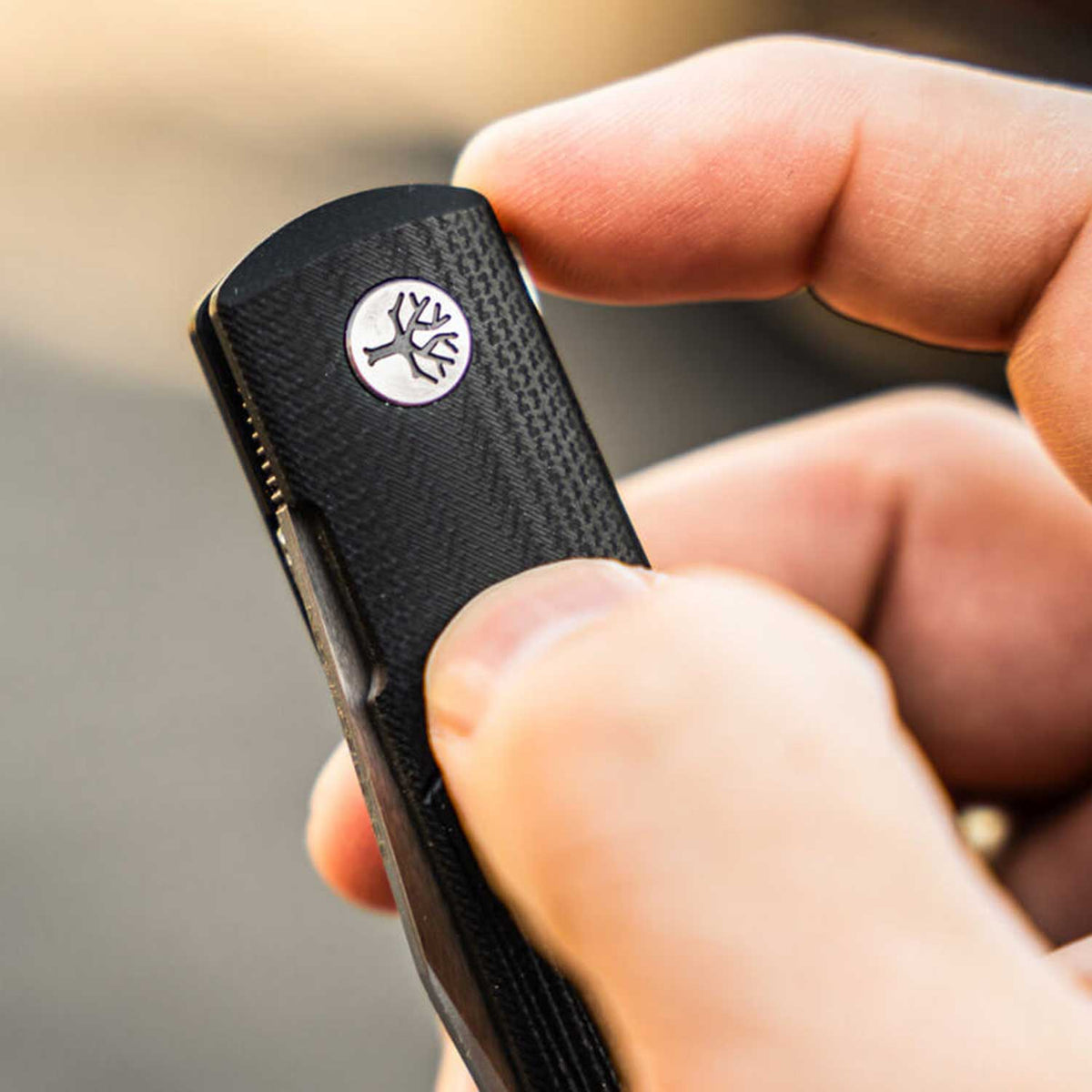 Böker BRLW Taschenmesser – Wählbar in G10 oder Titan mit MagnaCut Klinge – Detailansicht