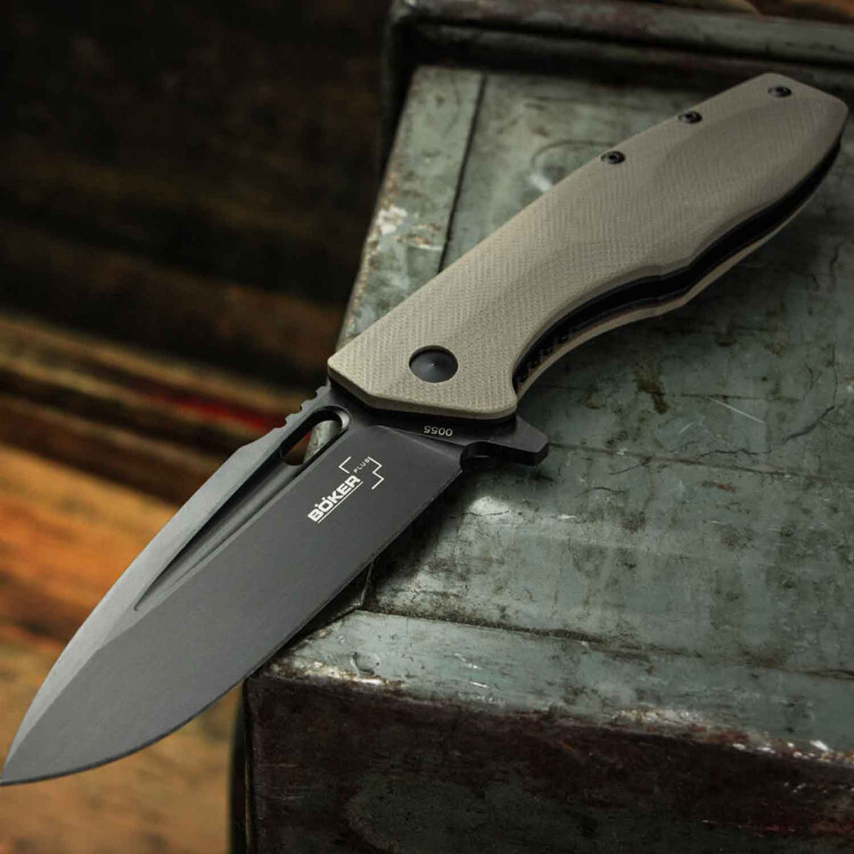 Böker Plus Caracal Folder Tactical – Einsatzmesser mit D2-Klinge und Clip
