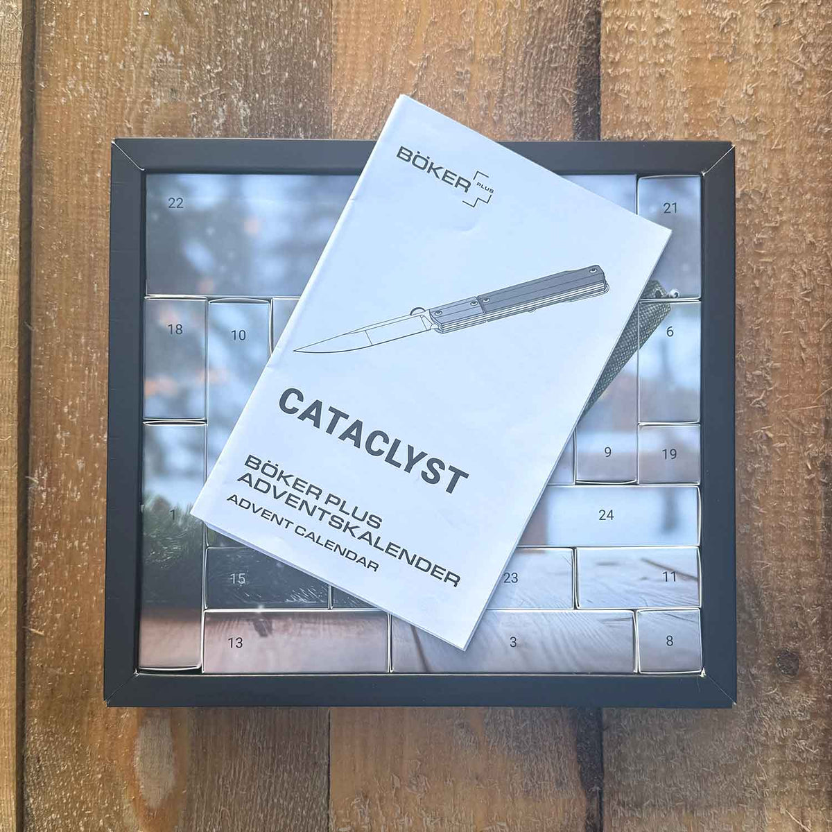 Böker Plus Adventskalender 2025 Cataclyst – Limitierter Taschenmesser-Bausatz – Detailansicht