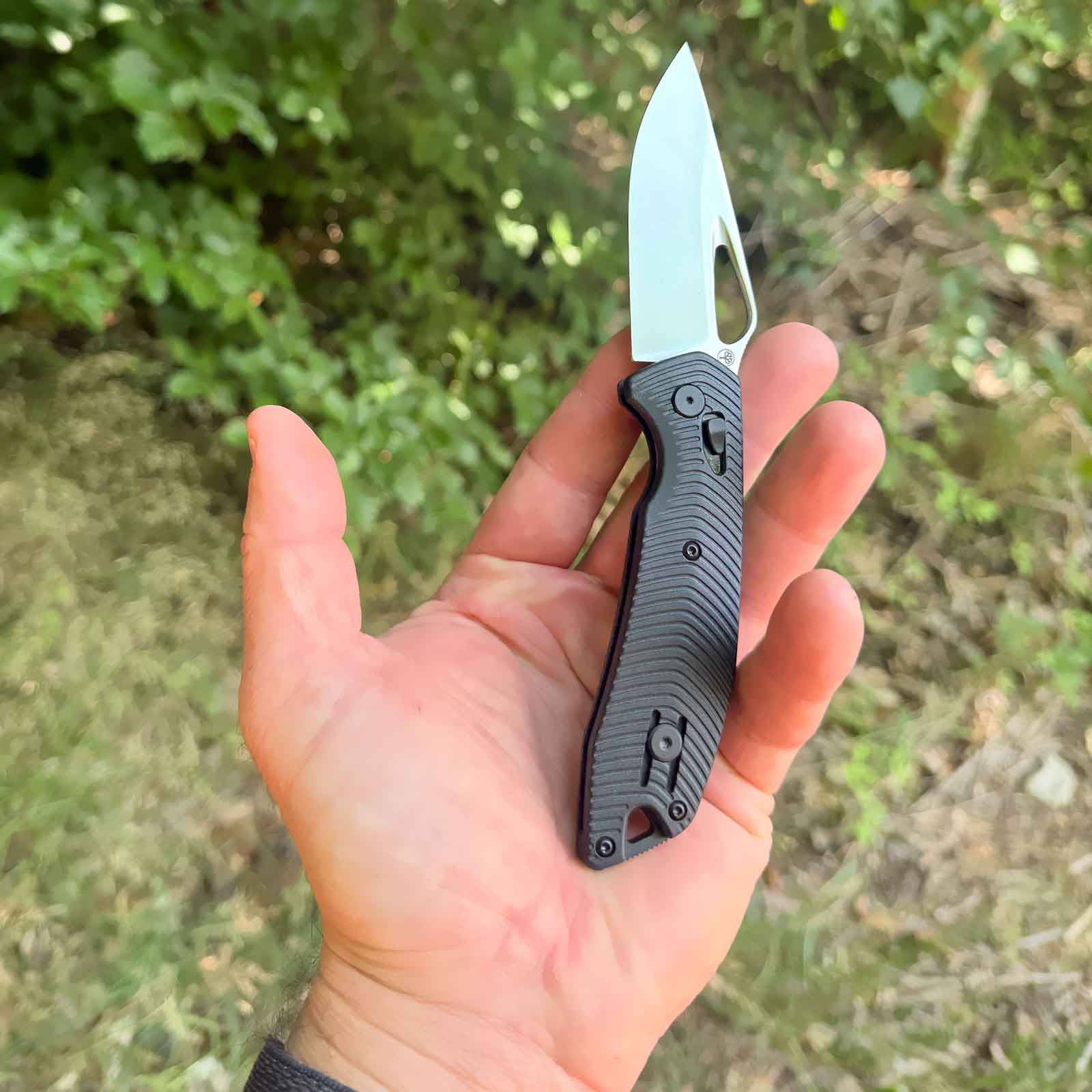 Böker EDK – Taschenmesser – Größenvergleich in der Hand