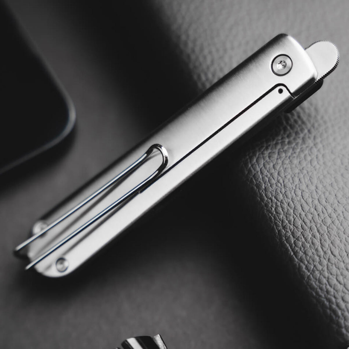 Böker Plus Friday Gentleman Taschenmesser mit Tip Up Clip und Nylonholster