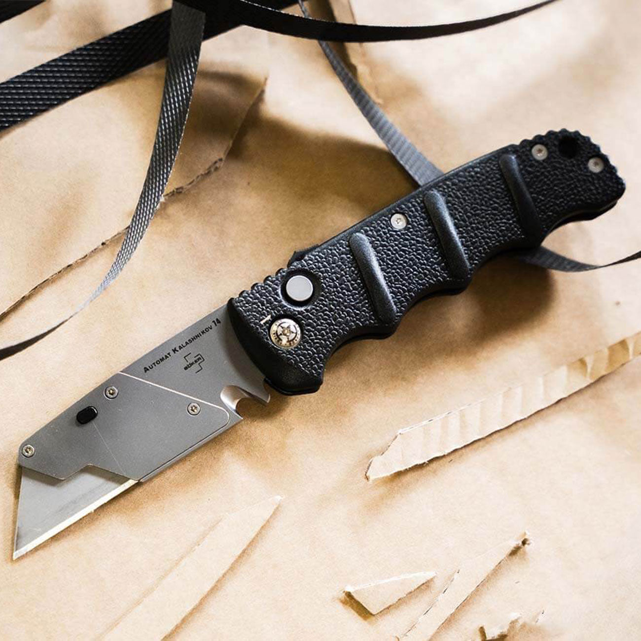 Böker Plus Kalashnikov Boxcutter Taschenmesser
