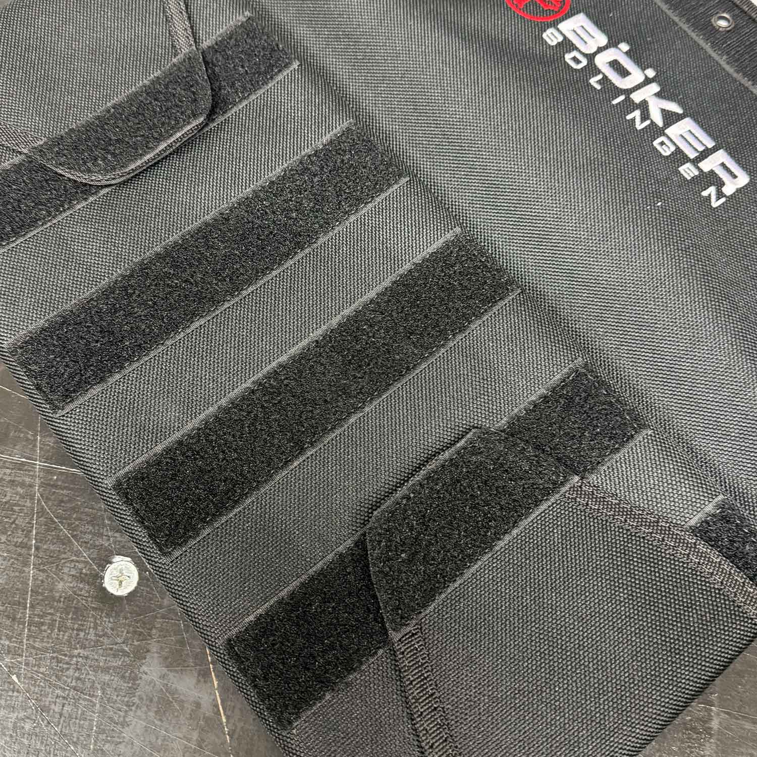 Böker Knife Vault 2.0 Tasche für Messersammler – Detailansicht