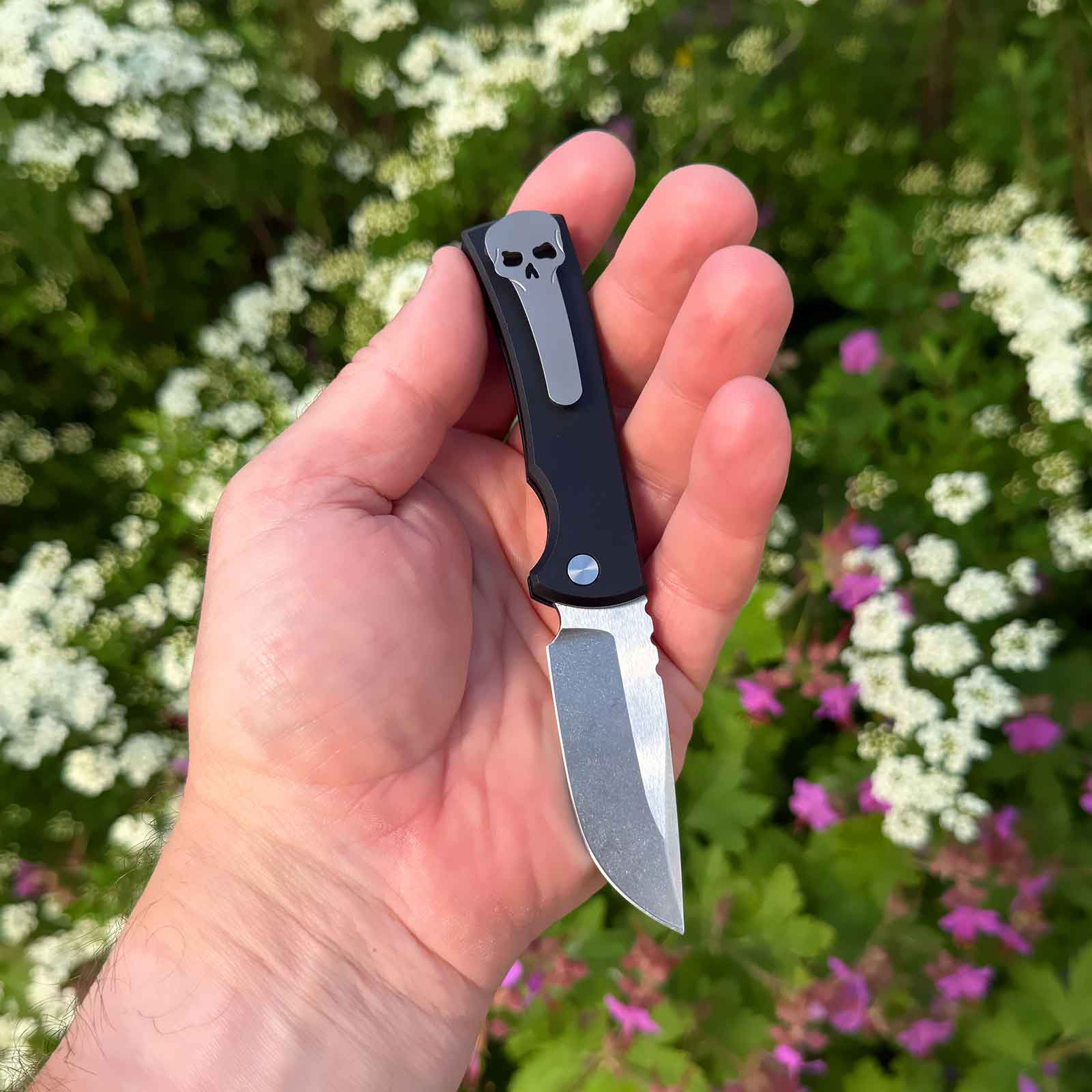 Böker Mini Redencion 42a Taschenmesser - Ansicht der Größe in der Hand