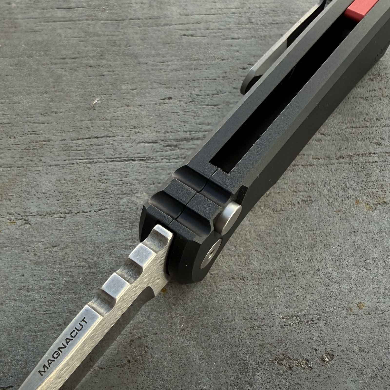 Böker Mini Redencion 42a Taschenmesser - Ansicht der Griffschalen