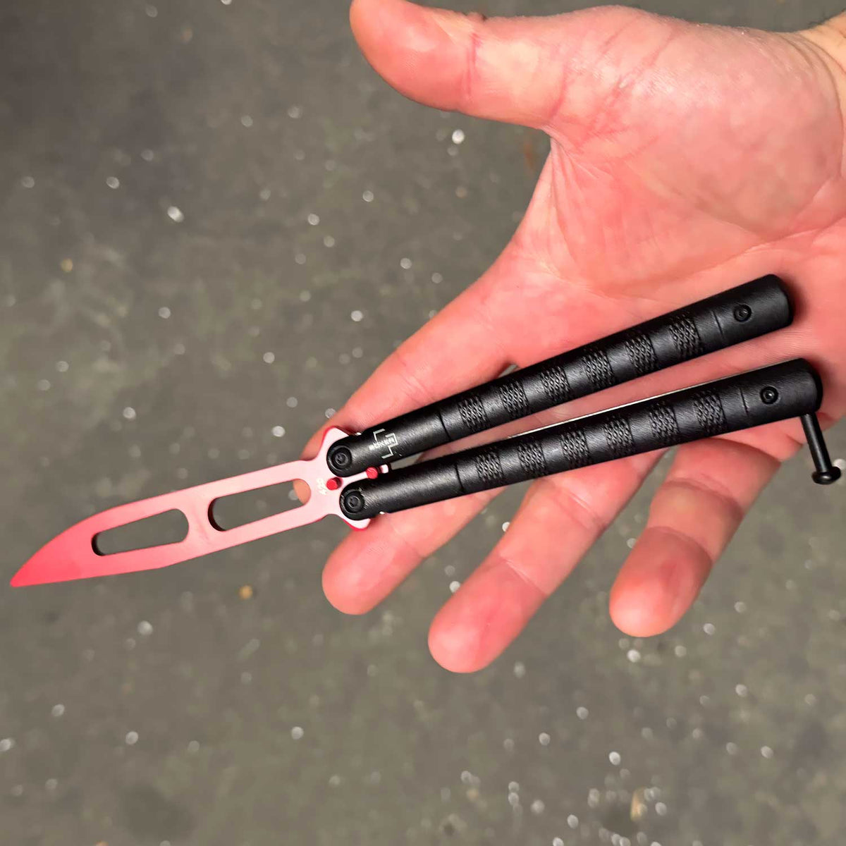 Böker Plus Balisong Relack Trainer – Butterfly Trainingsmesser mit Etui – Detailansicht