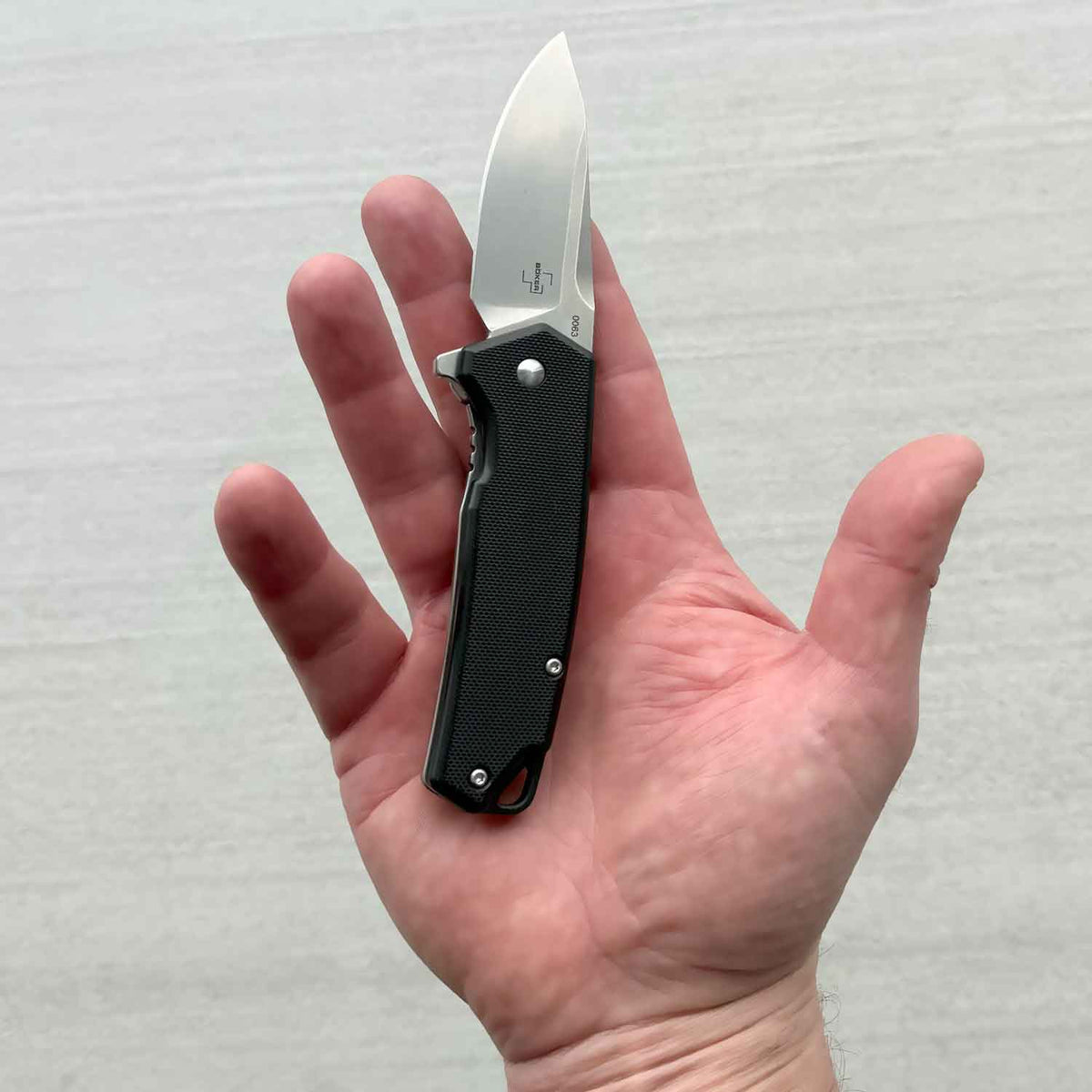 Böker Plus Gemtek Black G10 – Taschenmesser mit D2-Klinge & Deep Carry Clip – Detailansicht