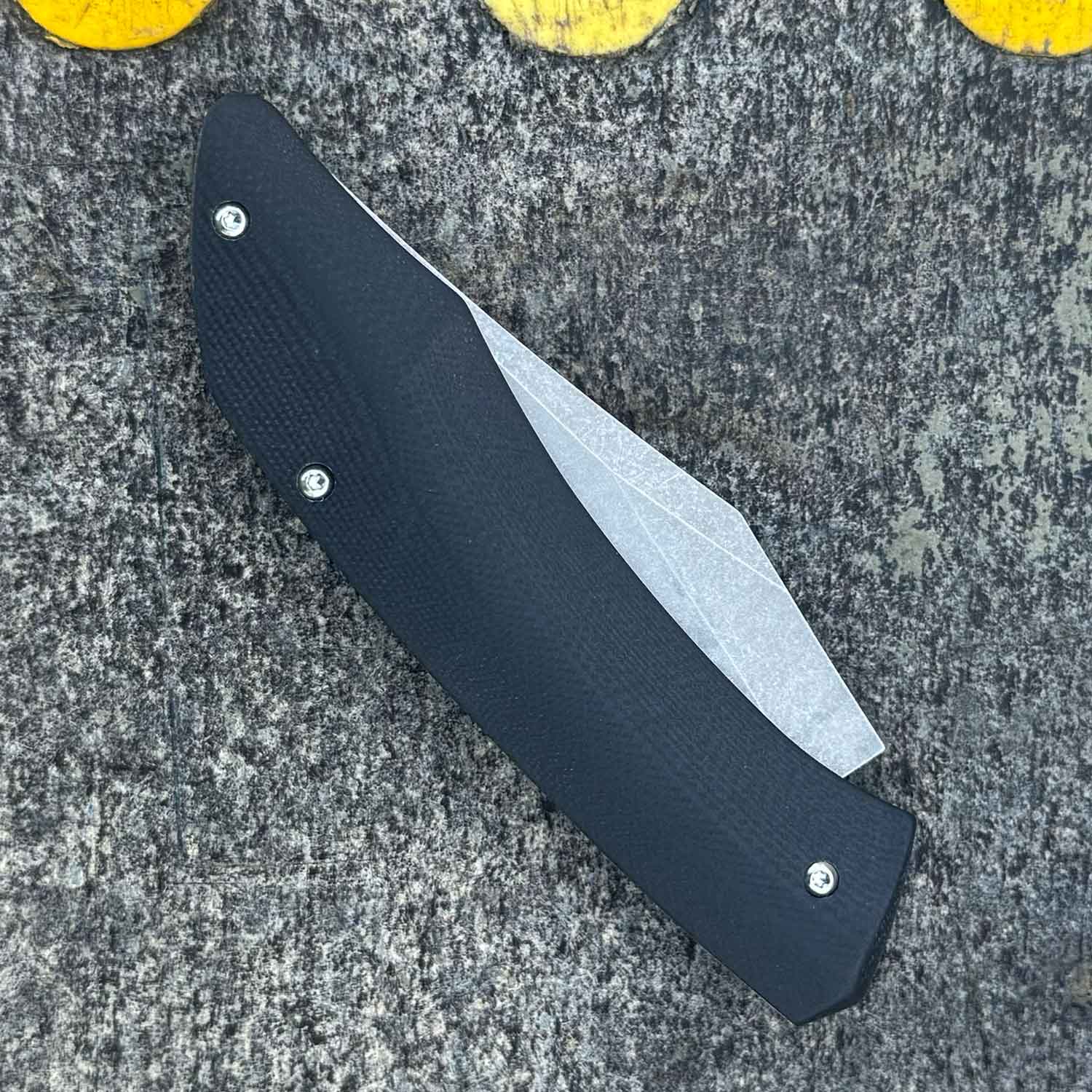 Böker Plus SamoSaur – Stonewash Taschenmesser mit D2-Klinge & G10-Griff – Detailansicht