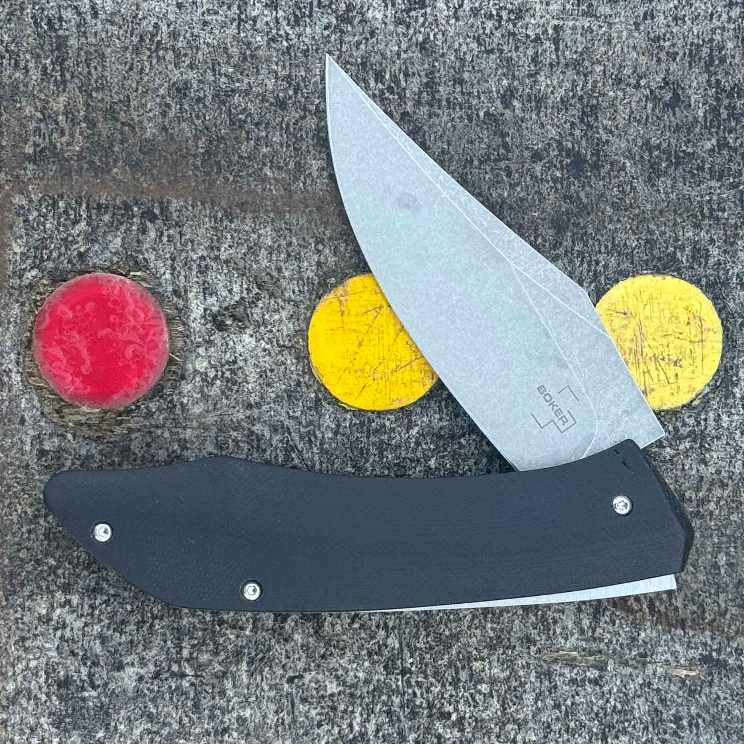 Böker Plus SamoSaur – Stonewash Taschenmesser mit D2-Klinge & G10-Griff – Detailansicht