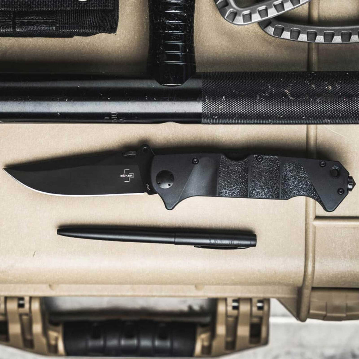 Böker Plus RBB 2.0 – Taschenmesser mit D2 Klinge, Backlock, Clip und Etui, schwarz – Messeransicht