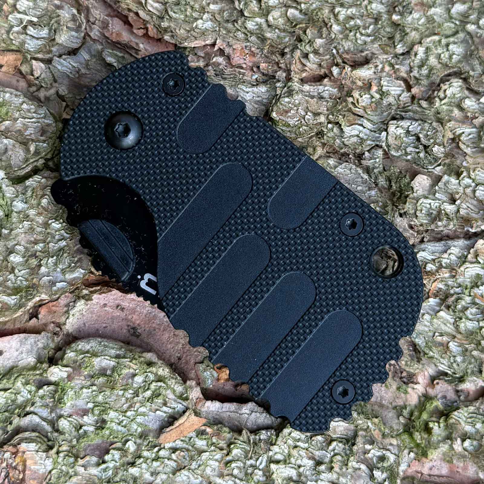 Böker Plus Rescom 2.0 – kompaktes Rettungsmesser mit umsetzbarem Clip – Produktansicht des Messers – Detailansicht 6