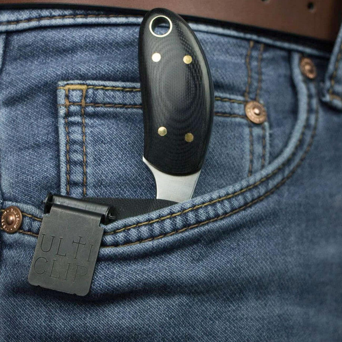 Ulticlip 3+ Patentierter Edelstahl-Befestigungsclip für Messerscheiden und Holster – Detailansicht
