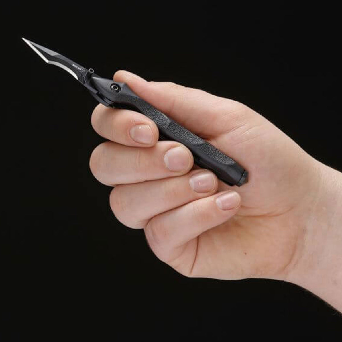 Böker Plus Urban Survival Taschenmesser mit Glasbrecher & Tip-Up Clip inkl. Nylonetui – Detailansicht