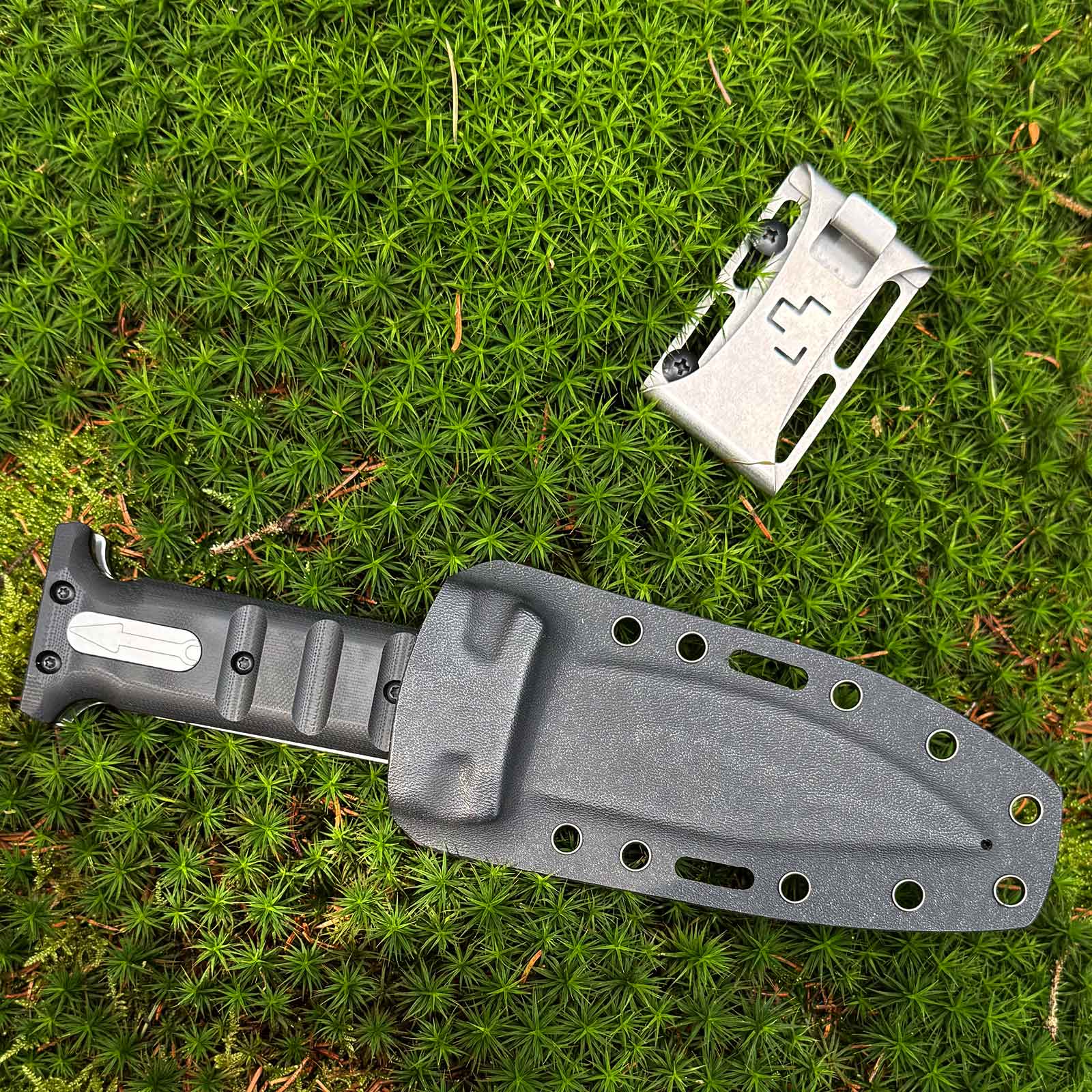 Böker Plus Extension Knife – Verlängerungsmesser mit D2 Klinge und Kydexscheide – Produktansicht des Messers – Detailansicht 10