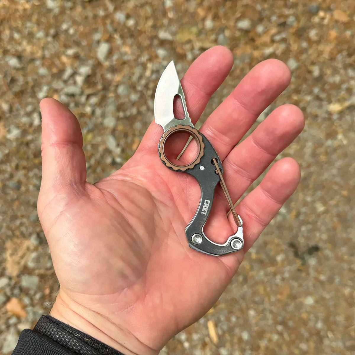 CRKT Compano – Mini-Taschenmesser mit Karabiner für den Schlüsselbund – Größe und Abmessungen