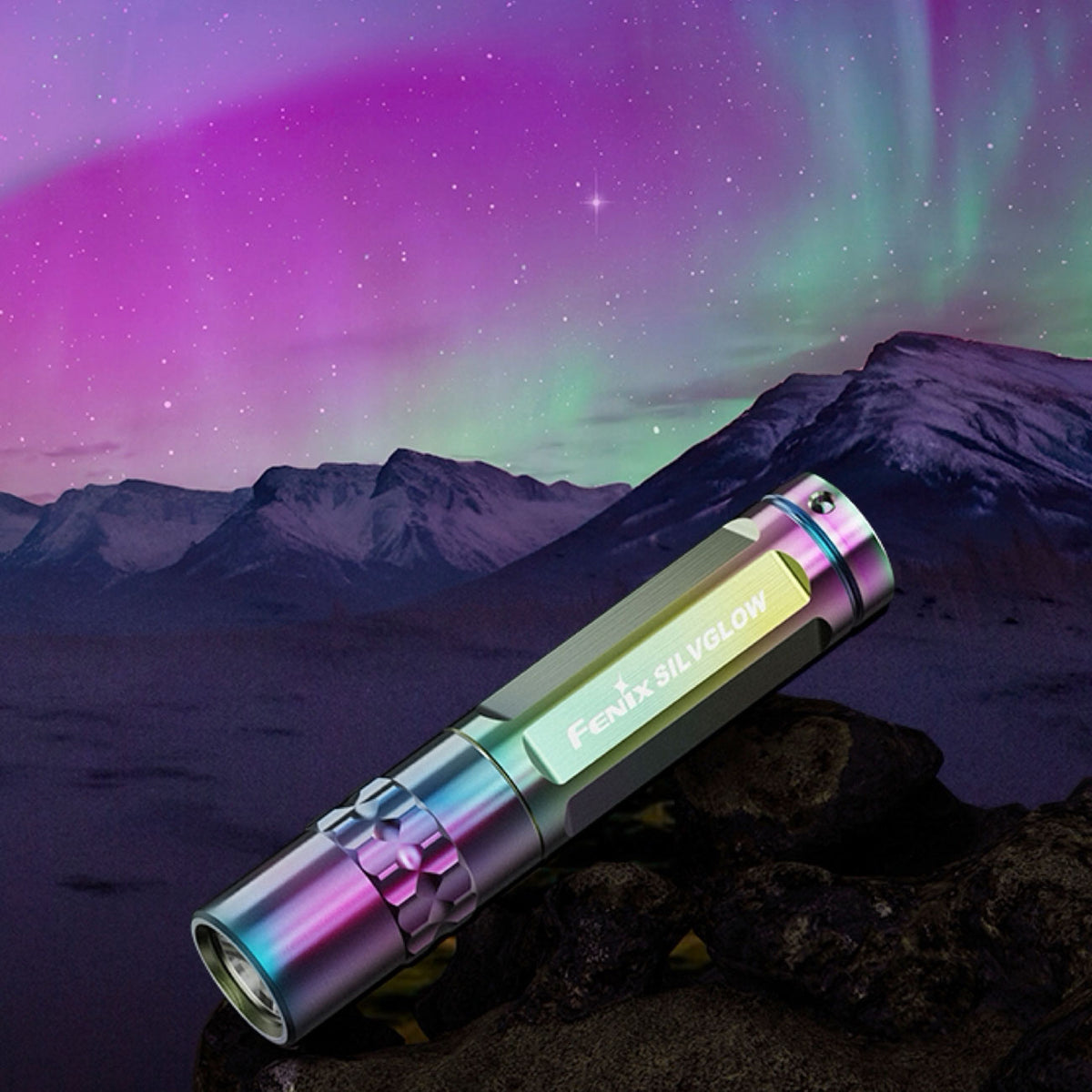 Fenix SILVGLOW Edelstahl LED Schlüsselbundlampe Limited Edition – Produktansicht – Detailansicht 4