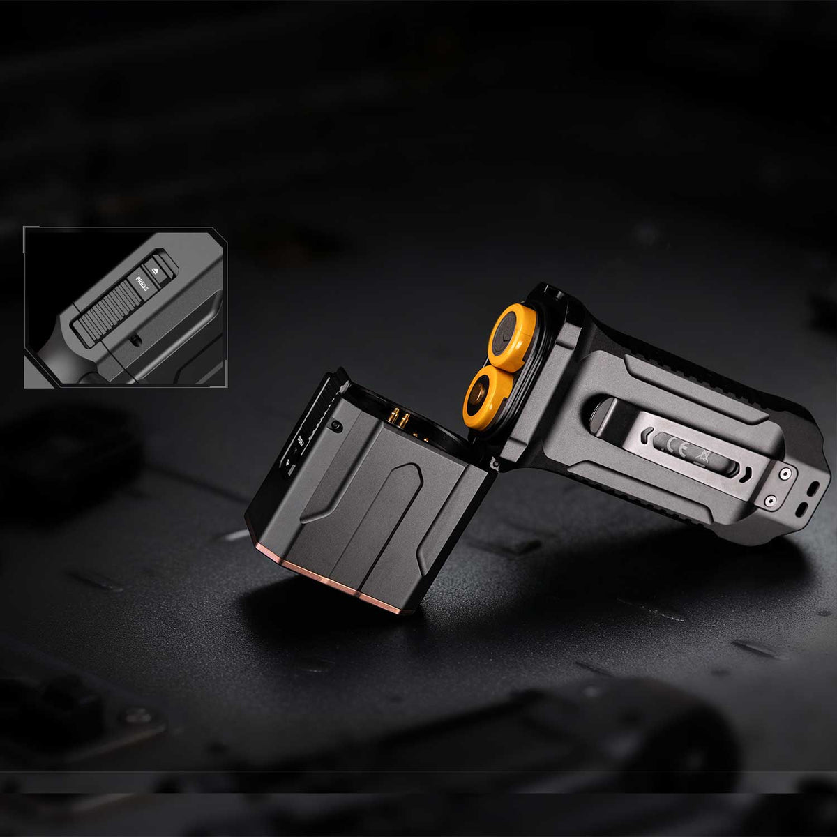Fenix TK28R – Jagd Taschenlampe mit Rotlicht und Weißlicht 6500 Lumen Akku USB-C – Detailansicht