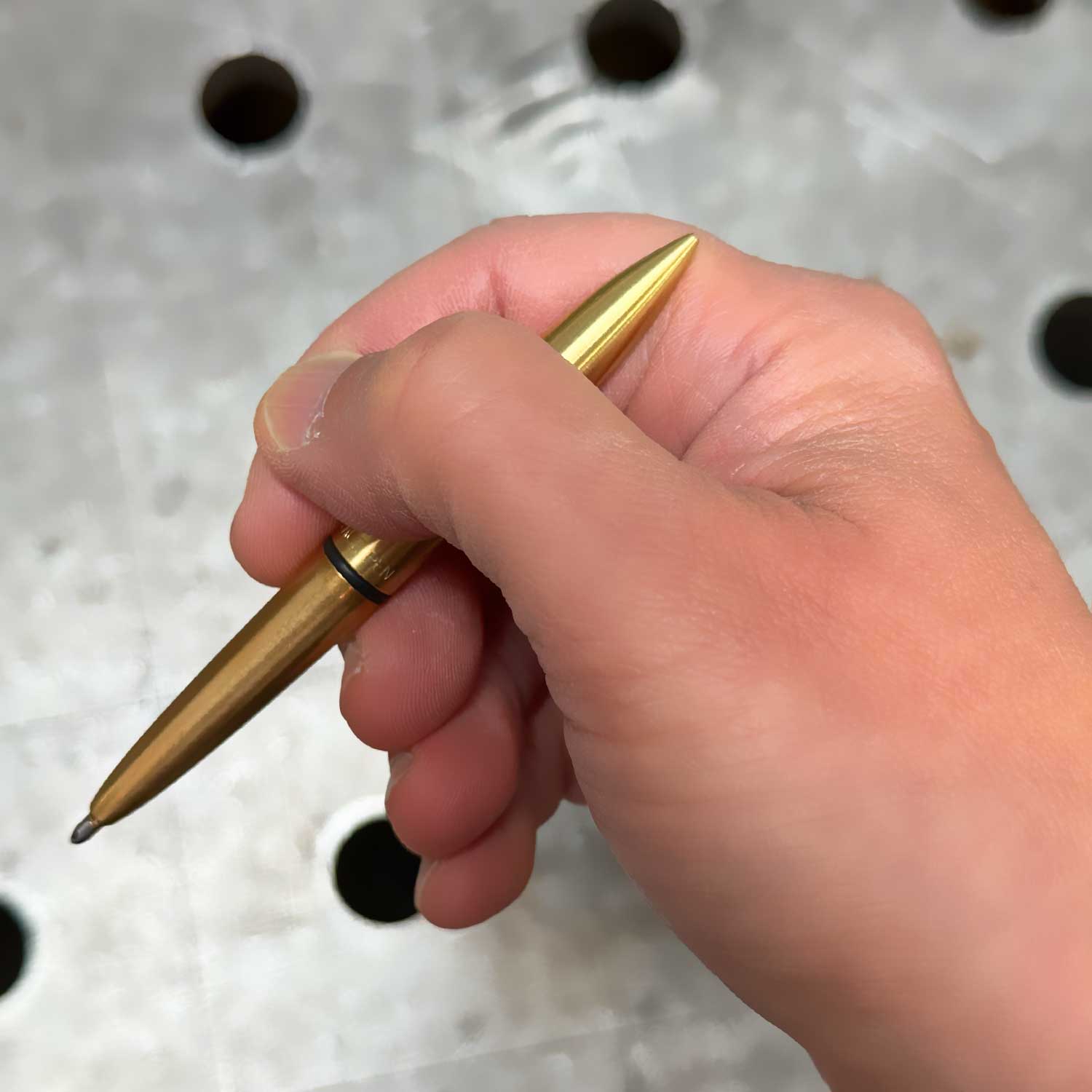 Fisher Space Pen .338 Lapua Magnum - Tactical Pen Kugelschreiber im Patronenformat – Detailansicht