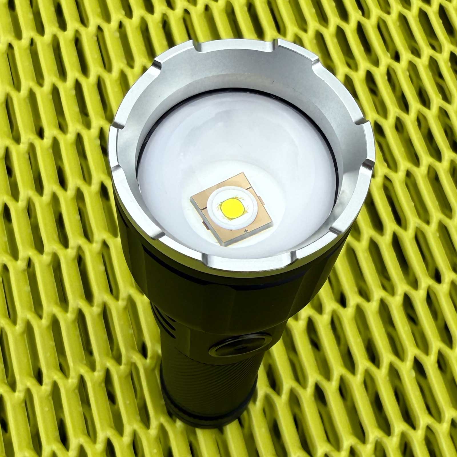 Klarus A3 Zoom – fokussierbare Taschenlampe – Led linse