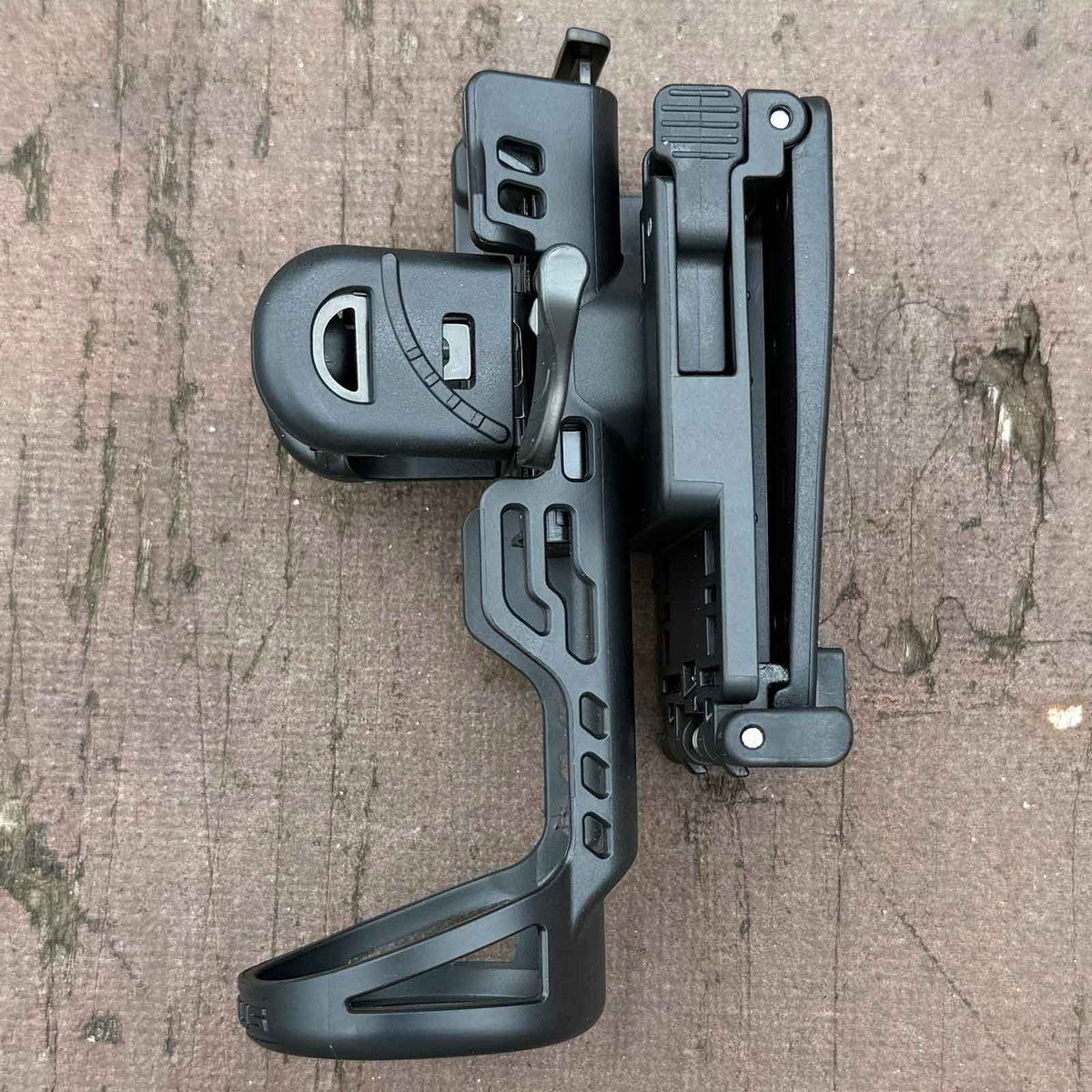 Klarus XT11GT Pro V3 TacMaster Taschenlampe – Etui und Tragezubehör / taktische Anwendung