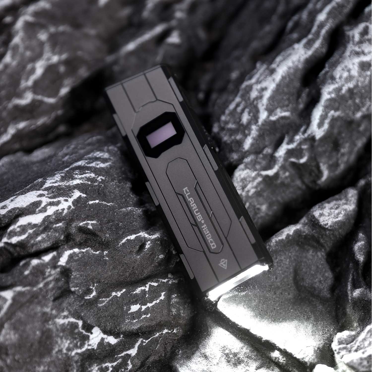 Klarus FlatTac X2 – flache EDC-Taschenlampe mit 3000 Lumen, OLED Display, USB-C