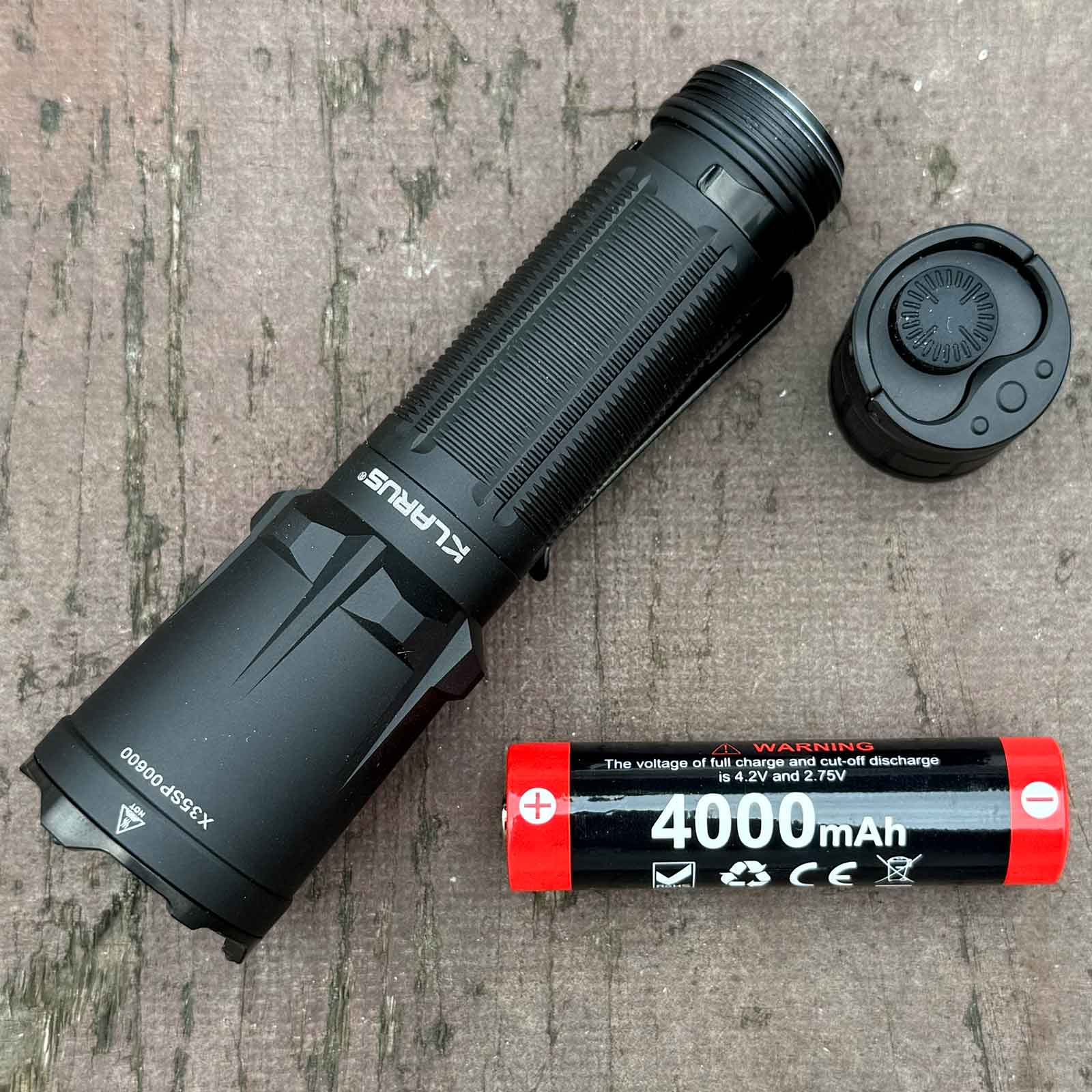 Klarus XT11GT Pro V3 TacMaster Taschenlampe – Akku und Energieversorgung