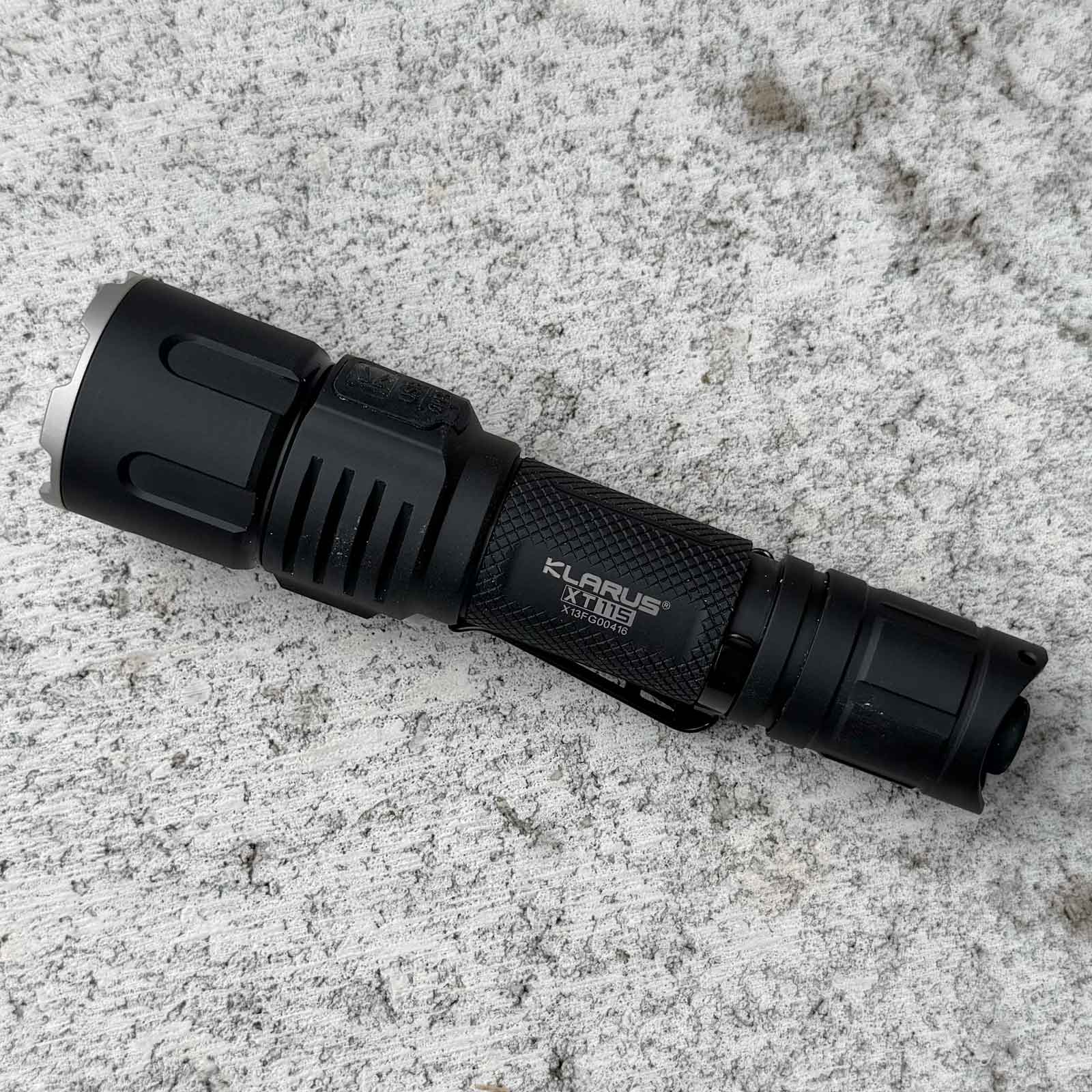 Klarus XT11S LED Taschenlampe 1100 Lumen 18650 Akku USB-C – mit Tasche