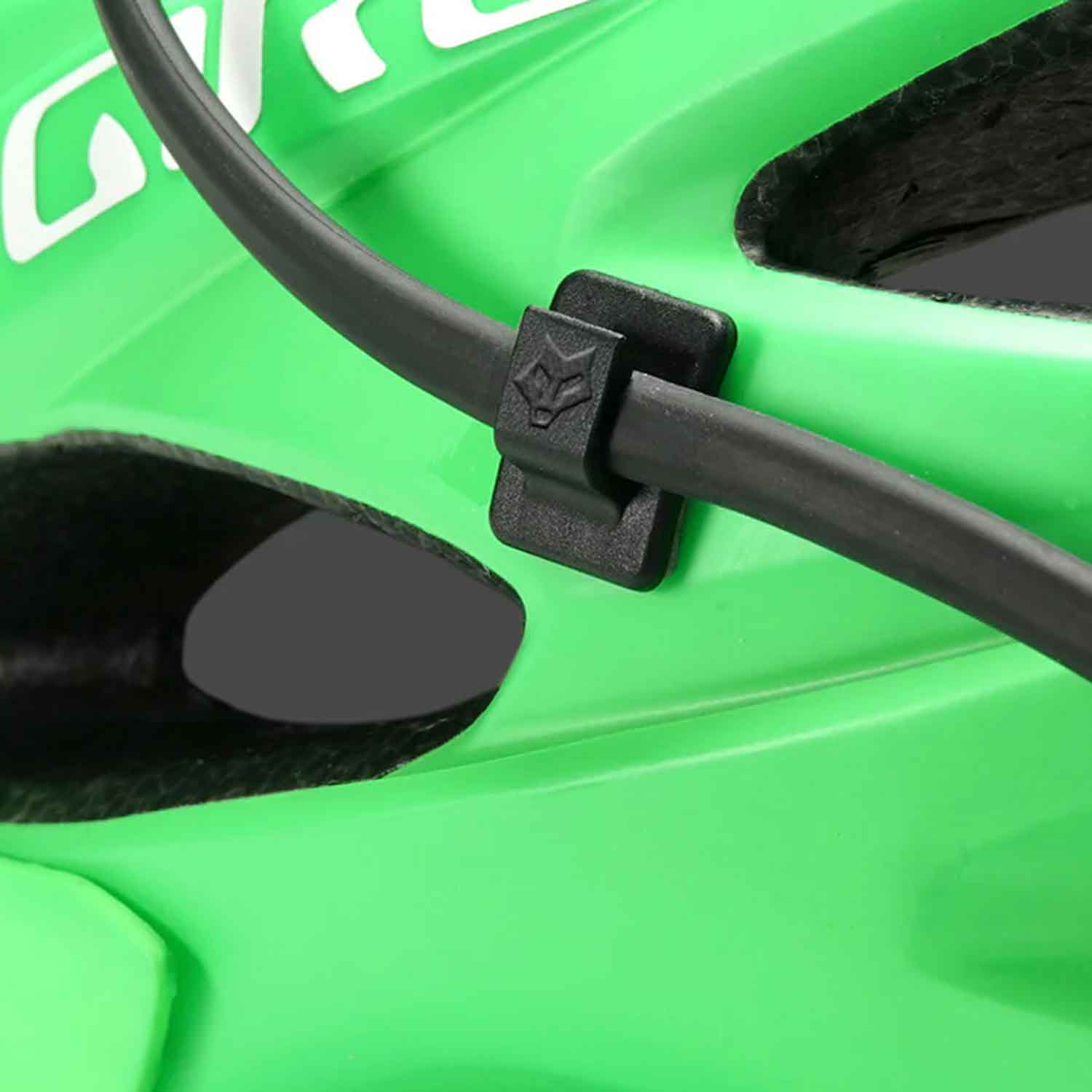 Lupine Helm Kabelführung – Klebebefestigung für Lampenkabel, 3M Pads, 2er-Set – Detailansicht