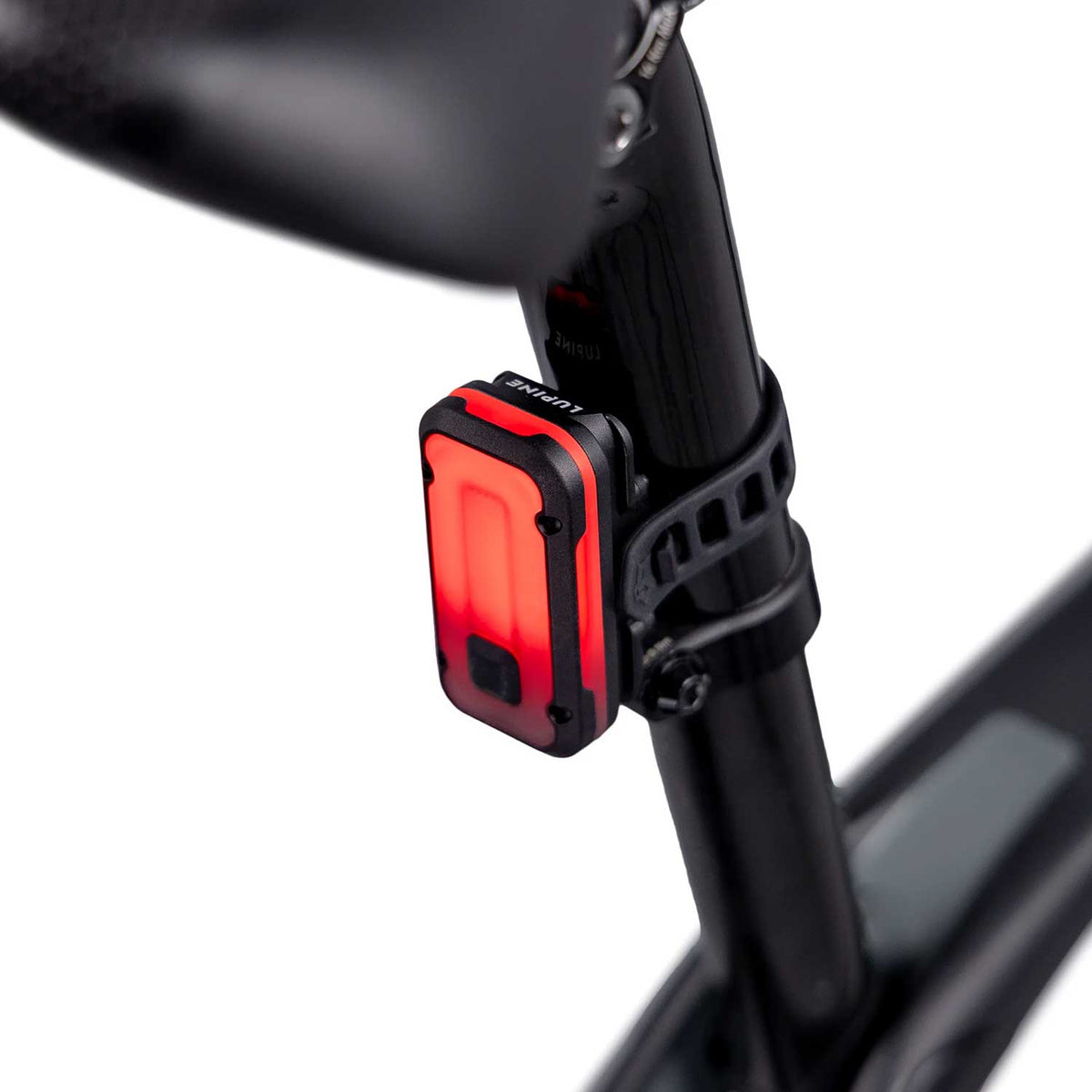 Lupine Rotlicht Pro StVZO – Smartes Fahrrad Rücklicht mit Bremslicht & USB-C – Detailansicht
