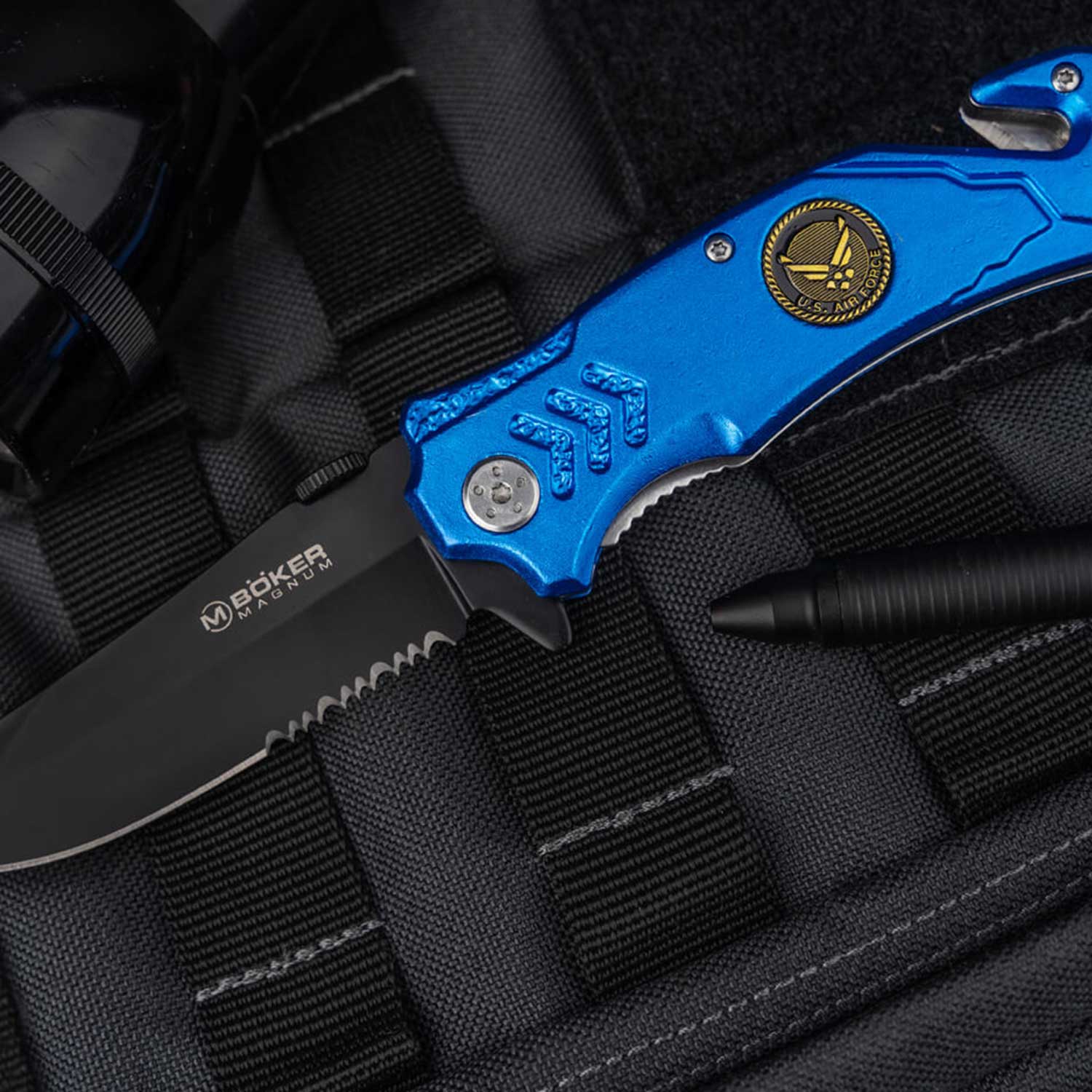 Magnum Air Force Rescue - Rettungsmesser mit Glasbrecher, Gurtschneider & Clip
