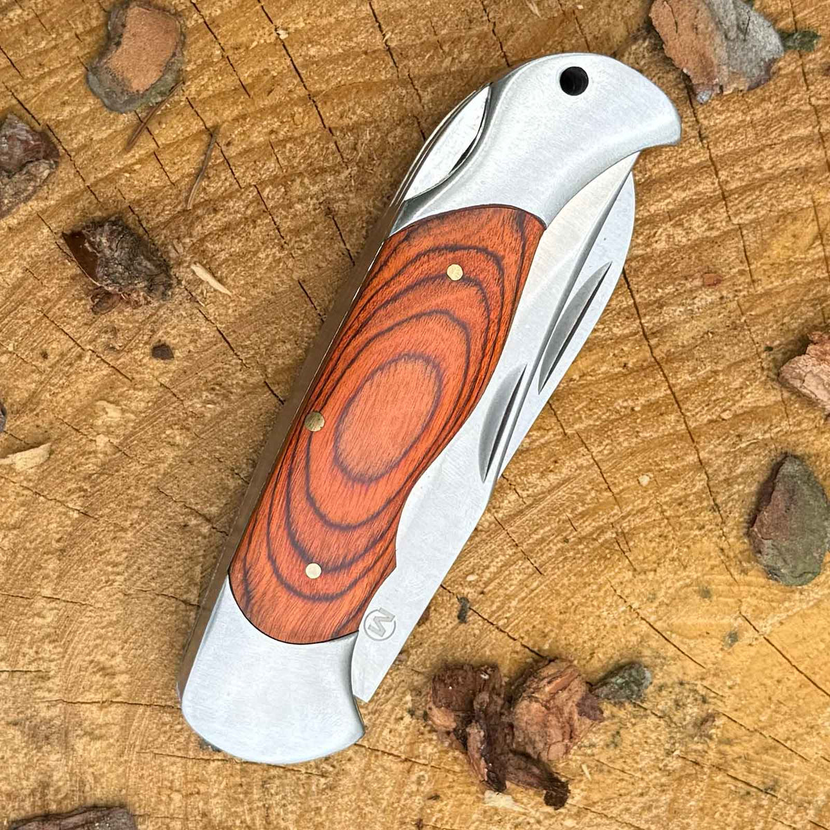 Magnum Classic Hunter – Jagdtaschenmesser mit Aufbrechklinge und Säge – Messeransicht
