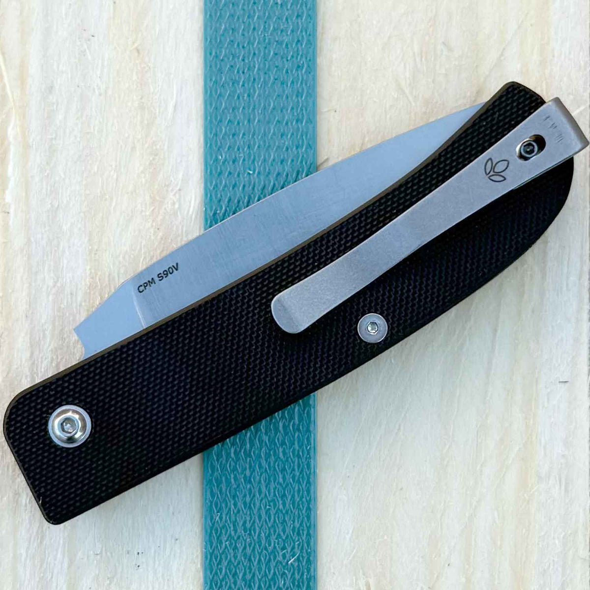 Manly Wasp Black – EDC Taschenmesser mit CPM-S-90V Klinge und Deep-Carry Clip – Detailansicht