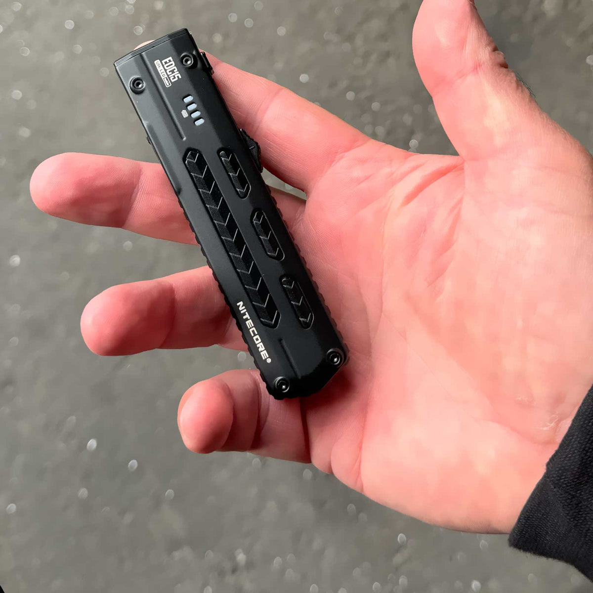 Nitecore EDC15 Taschenlampe 1200 Lumen +UV