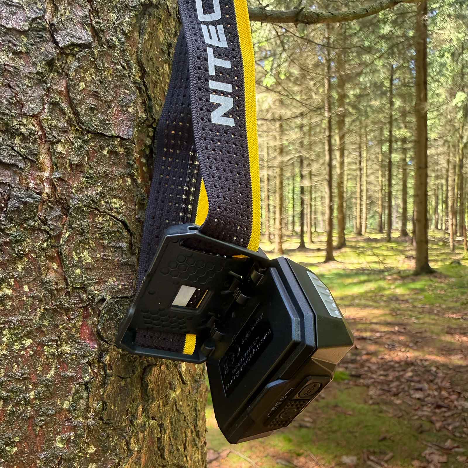 Nitecore HA25 UHE – LED Stirnlampe mit 3 Lichtfarben, 800 Lumen, Rotlicht, USB-C Akku – LEDs und Reflektor / Stirnlampe im Detail