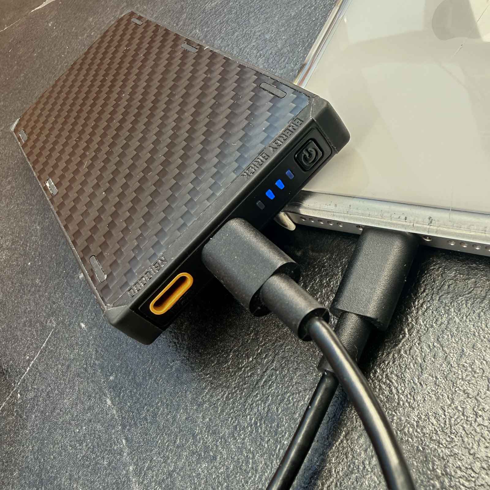 Nitecore Powerbank NB10000 Gen4 – 10000mAh Carbon, Dual USB-C, Pass-Through