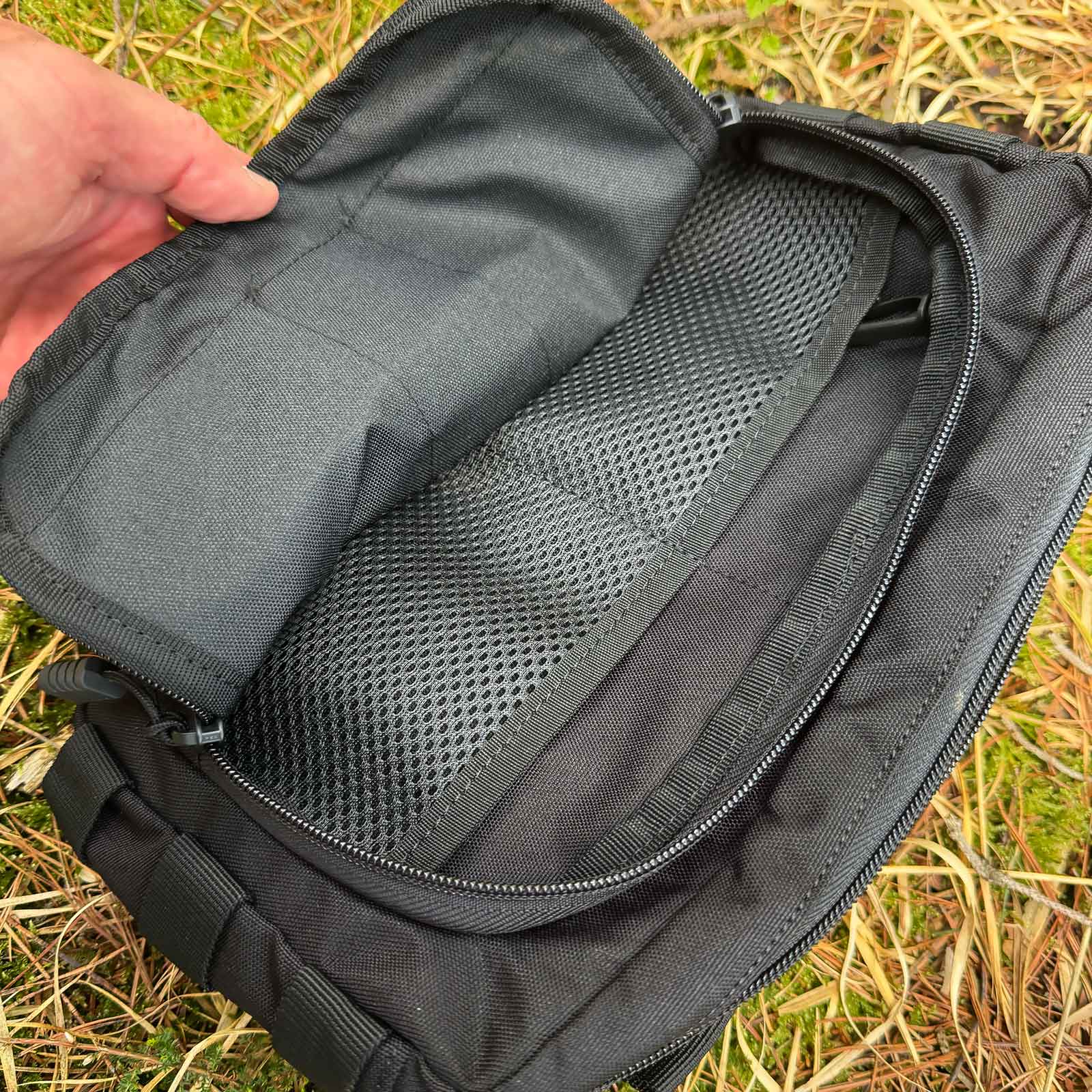Nitecore NUP30 Tactical Utility Pouch – Tasche Innenansicht
