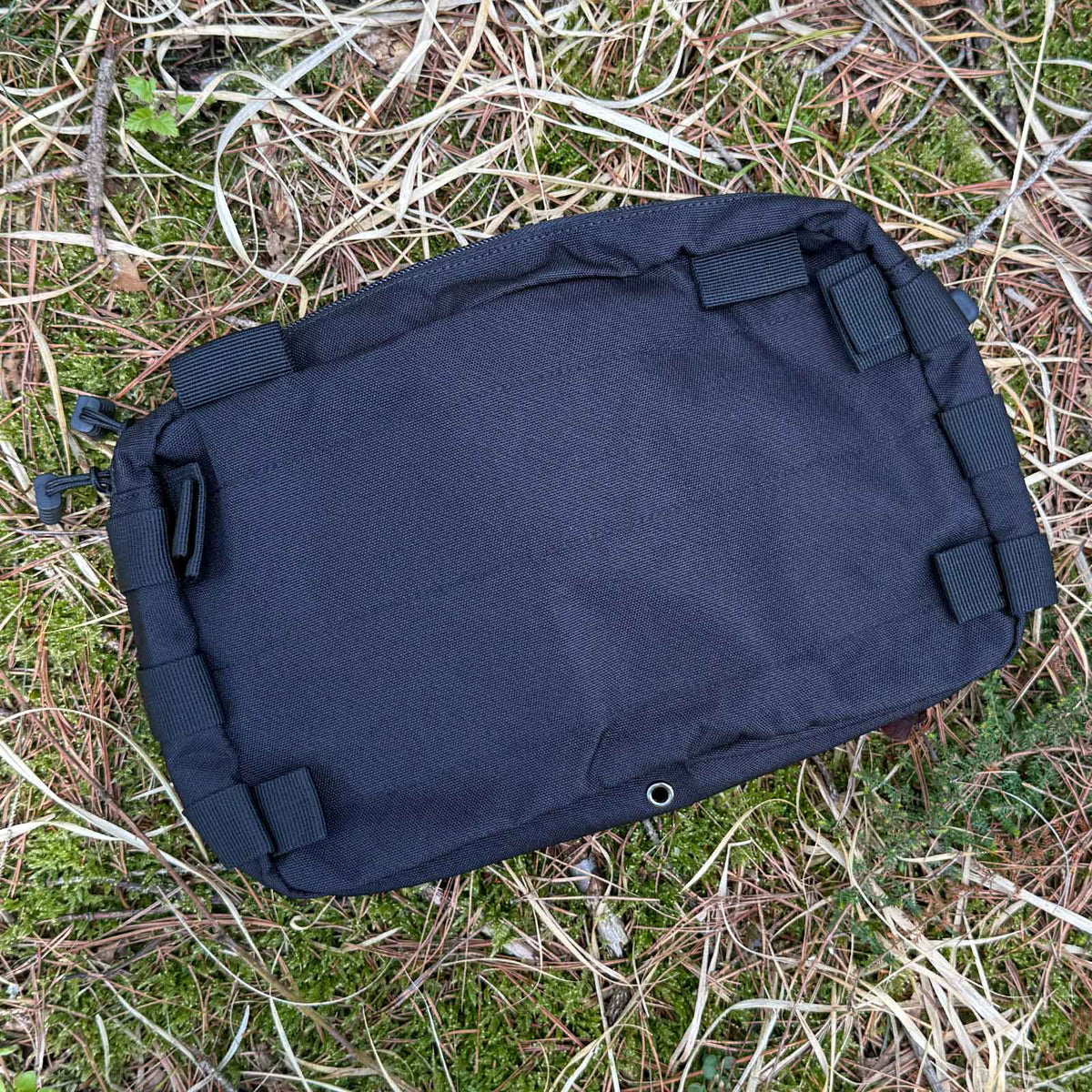 Nitecore NUP30 Tactical Utility Pouch – Ansicht Rückseite der Tasche