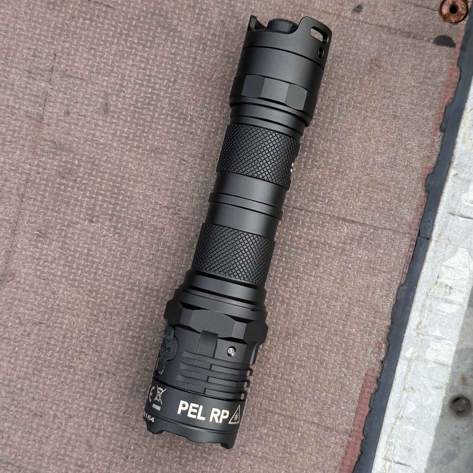 Nitecore P20iX PEL 2.0 – Polizei-Taschenlampe mit 4000 lm, Akku & USB-C
