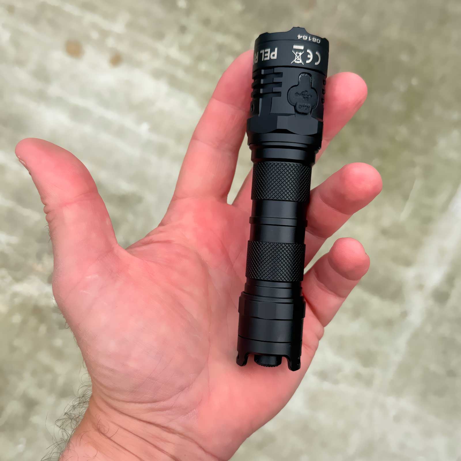 Nitecore P20iX PEL 2.0 – Polizei-Taschenlampe mit 4000 lm, Akku & USB-C
