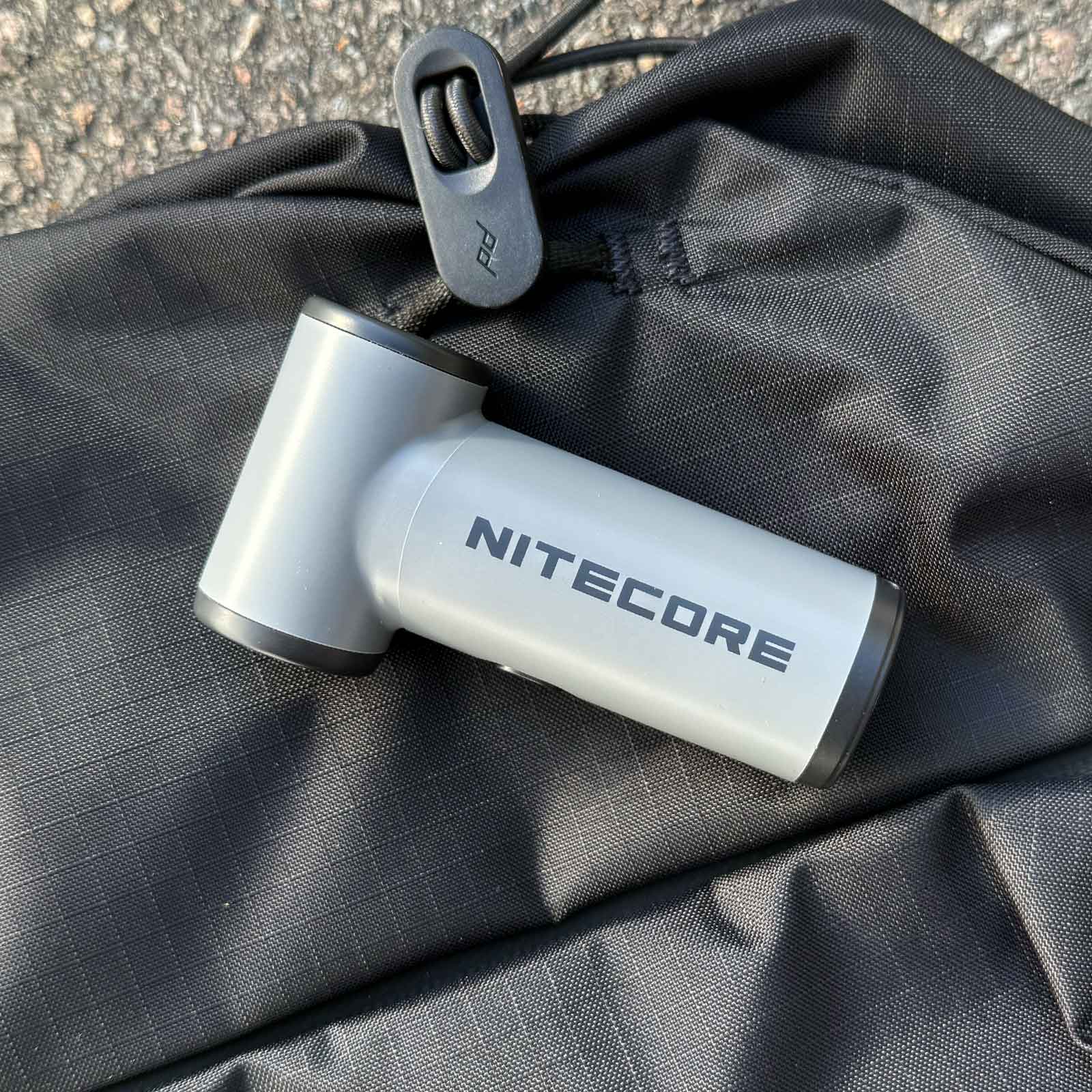 Nitecore NEF NANO – Mini Handventilator in grau