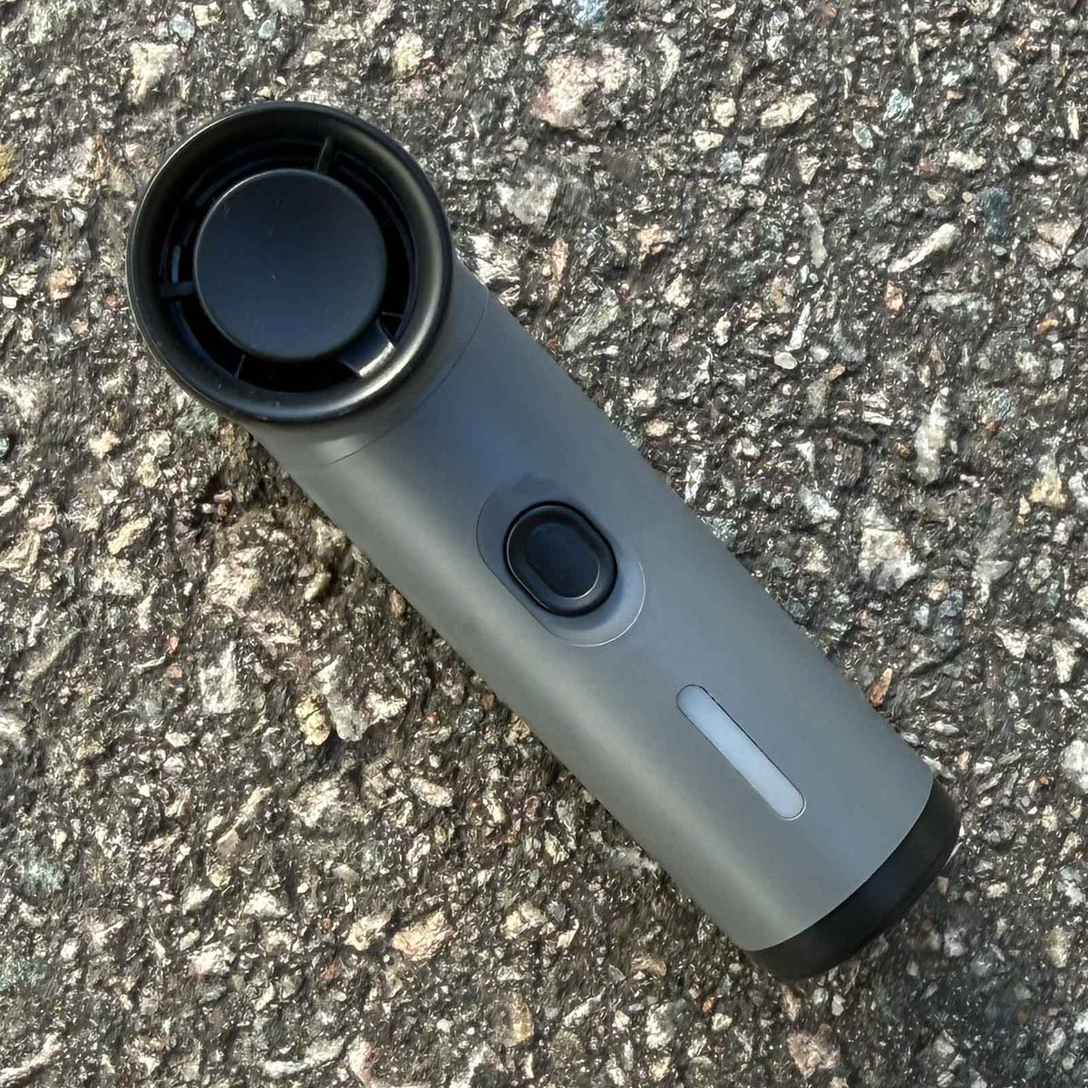 Nitecore NEF NANO – Mini Handventilator - Detailansicht Tasten & Bedienung