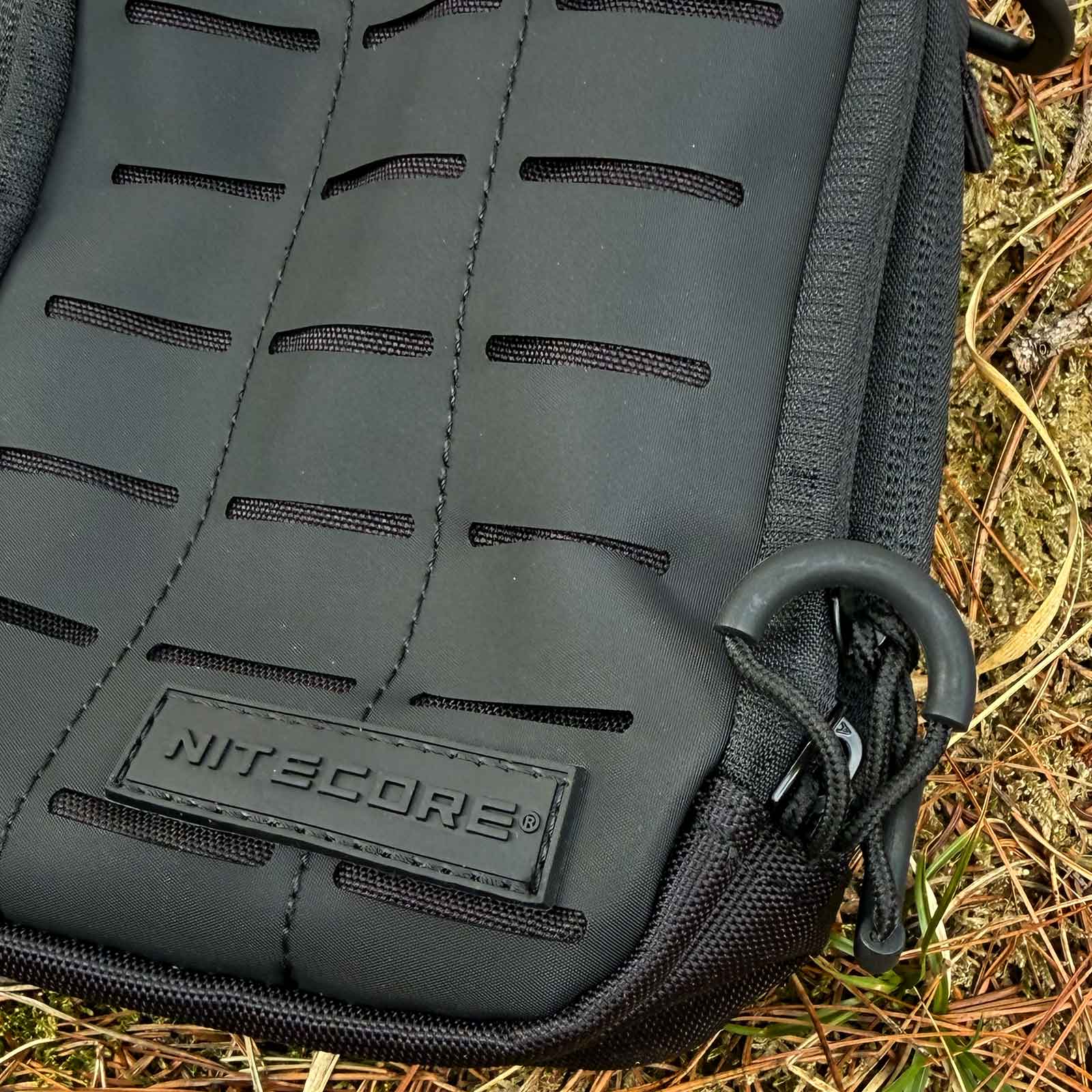 Nitecore NUP10 Tactical Utility Pouch – Outdoor Tasche - Ansicht Detail Material