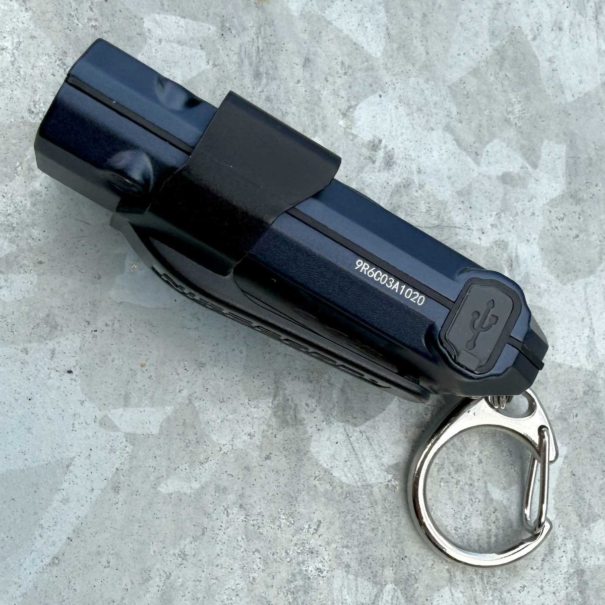 Nitecore TIP3 – Schlüsselbundlampe mit 3 Lichtfarben, 720 Lumen, USB-C & Clip – Detailansicht